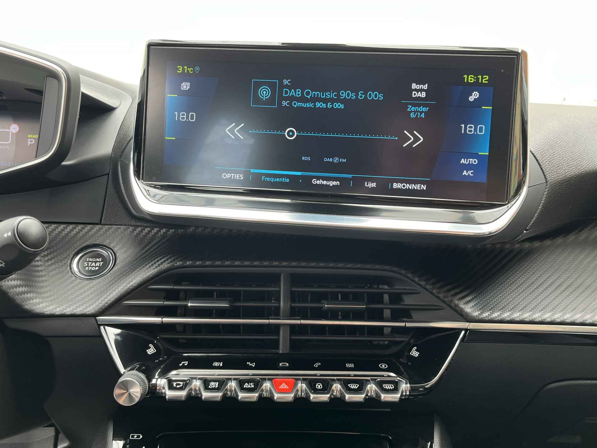 Peugeot e-2008 EV Allure 50 kWh | Carplay/Android Auto | Camera rondom | - 12/33