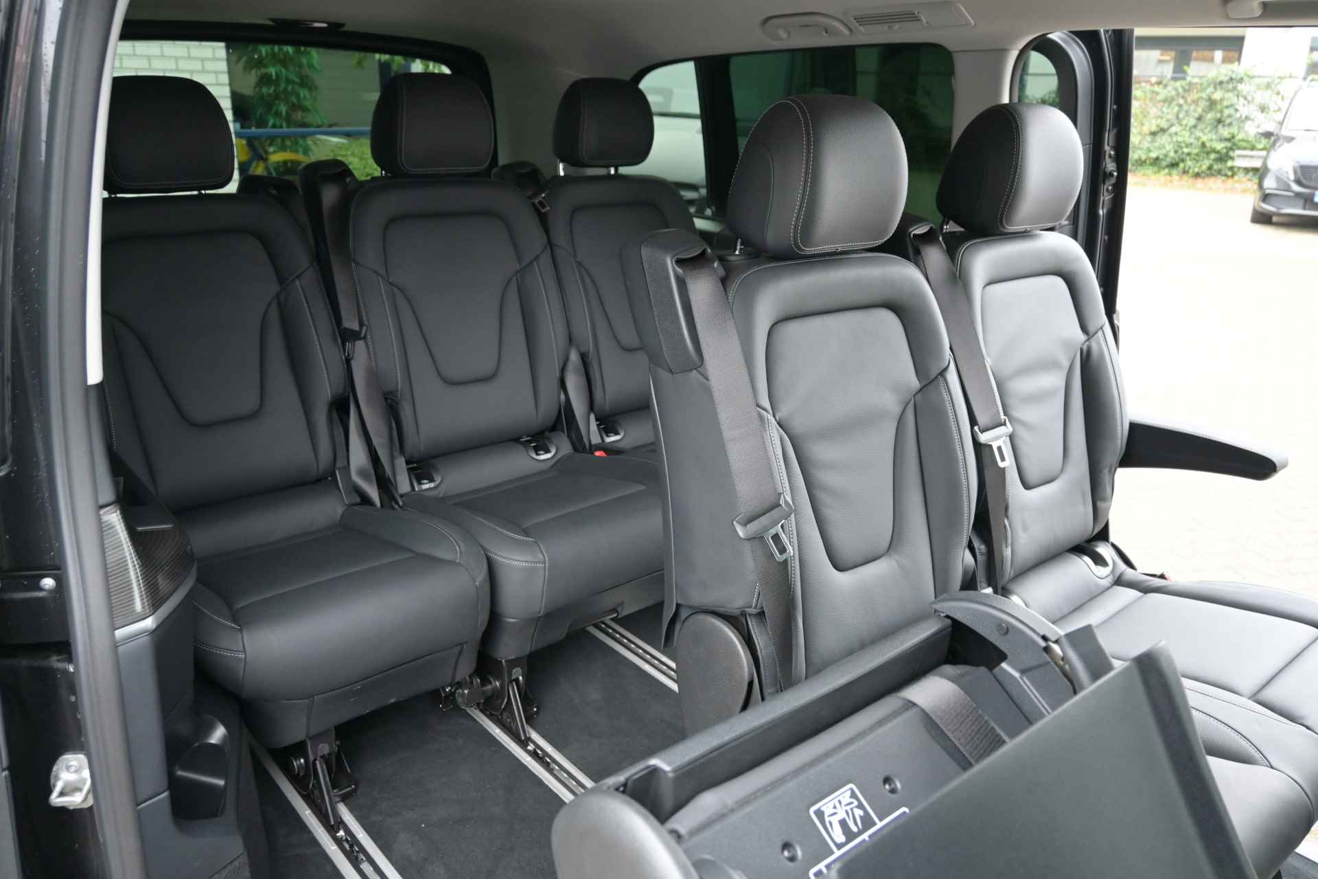 Mercedes-Benz EQV 300 L3 Avantgarde 90 kWh Incl BTW, Airmatic/Luchtvering, 8 pers. Comfort stoelen, Electrische deuren - 9/24