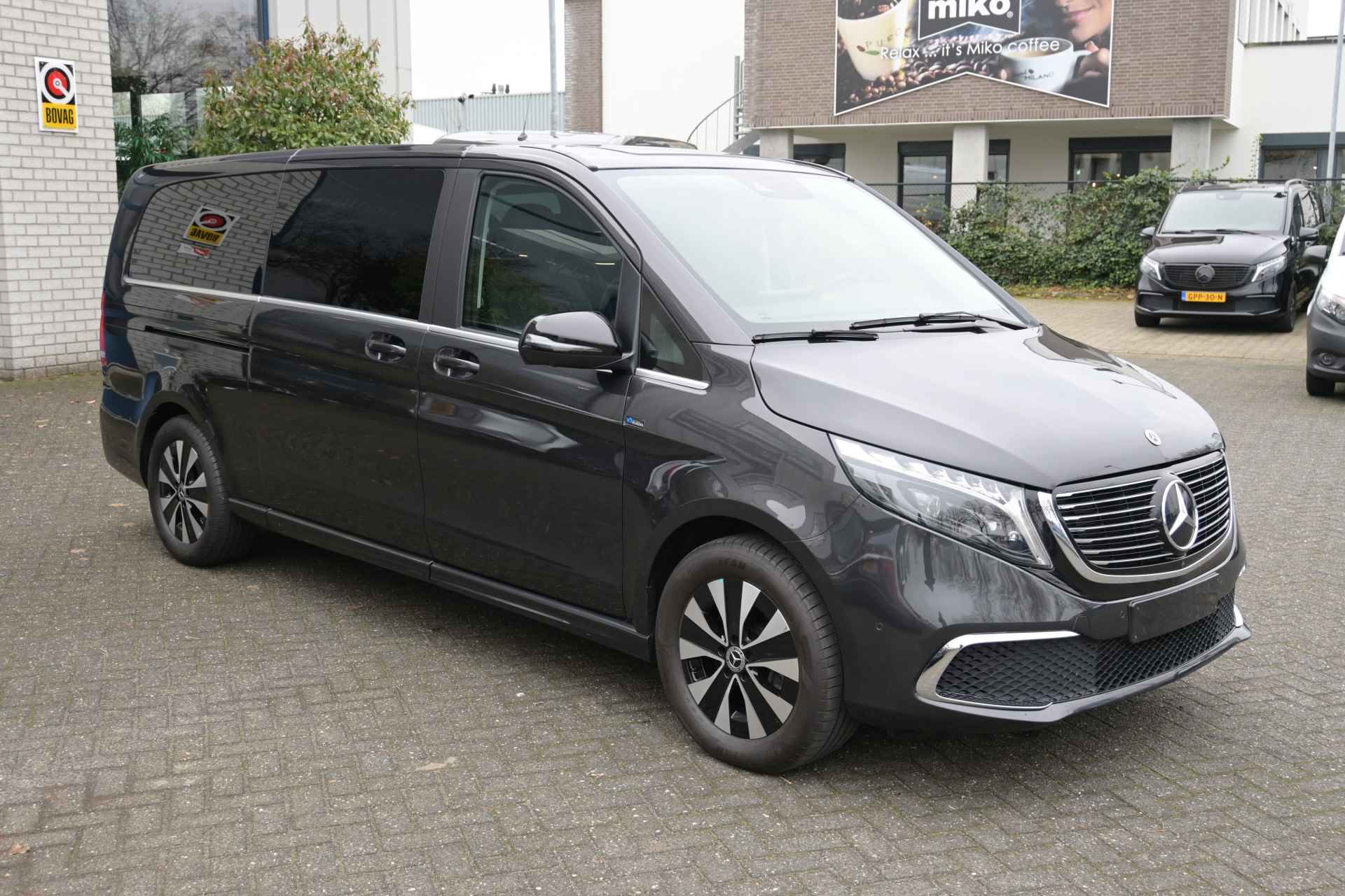 Mercedes-Benz EQV 300 L3 Avantgarde 90 kWh Incl BTW, Airmatic/Luchtvering, 8 pers. Comfort stoelen, Electrische deuren - 12/24