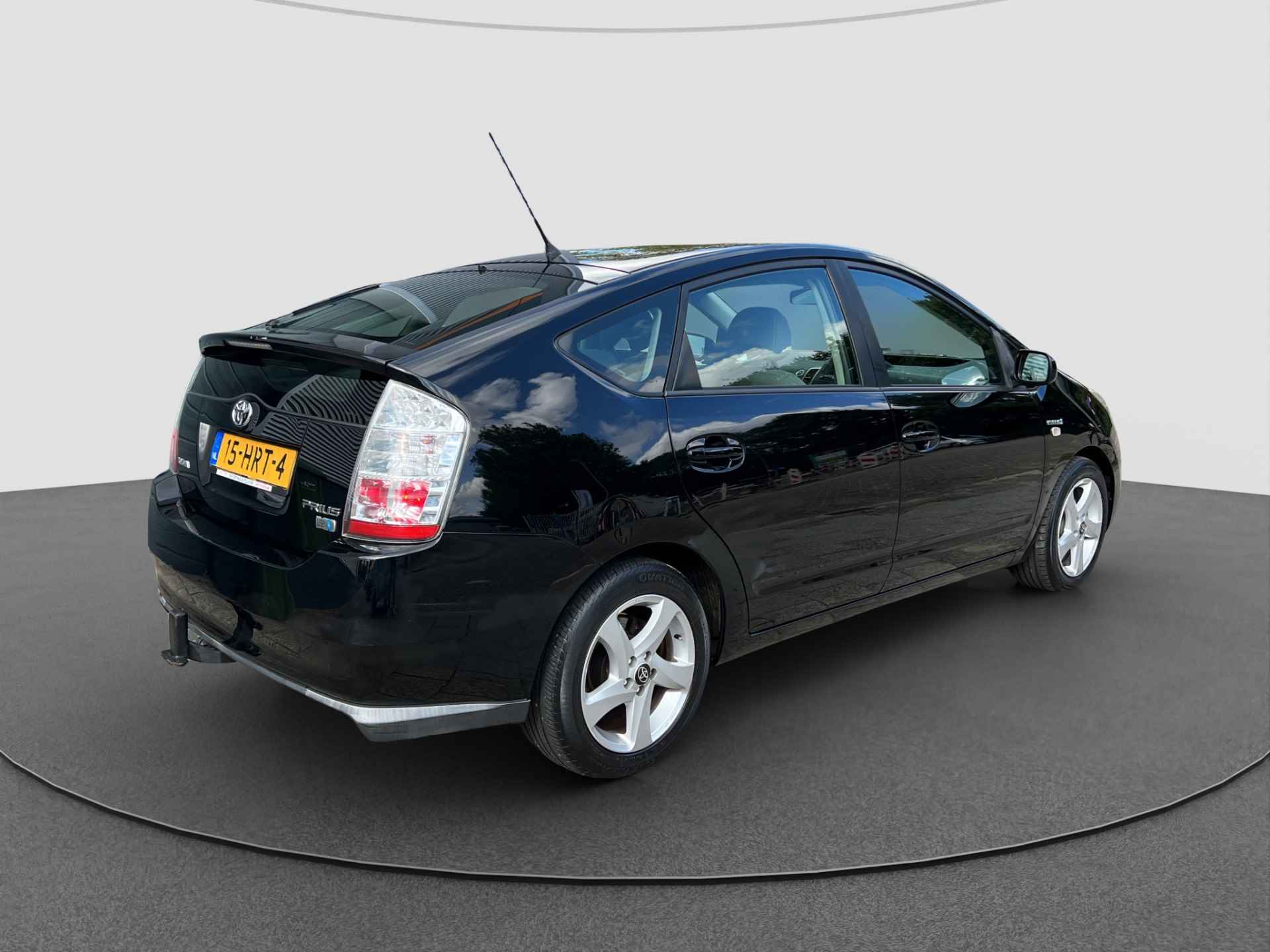 Toyota Prius 1.5 VVT-i Tech | Navi | Cruise | Fietsbeugel - 8/28