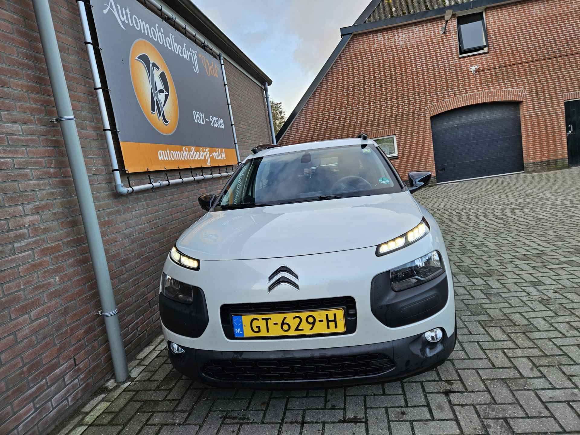 Citroën C4 Cactus 1.2 PureTech Business - 2/29