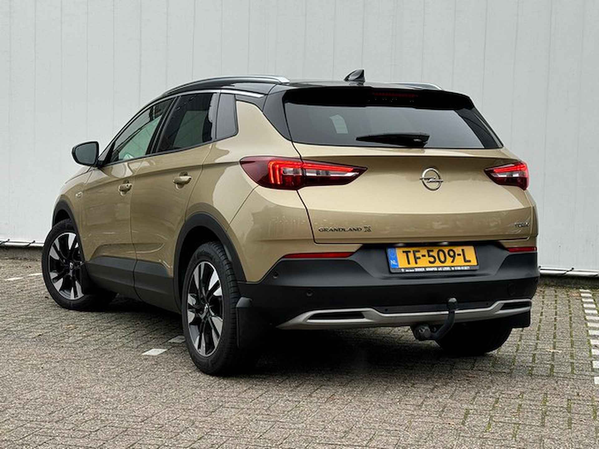 Opel Grandland X 1.2 Turbo Ultimate Automaat met Leer, Stoelkoeling, Denon Audio, Navi/360-Camera - 4/34