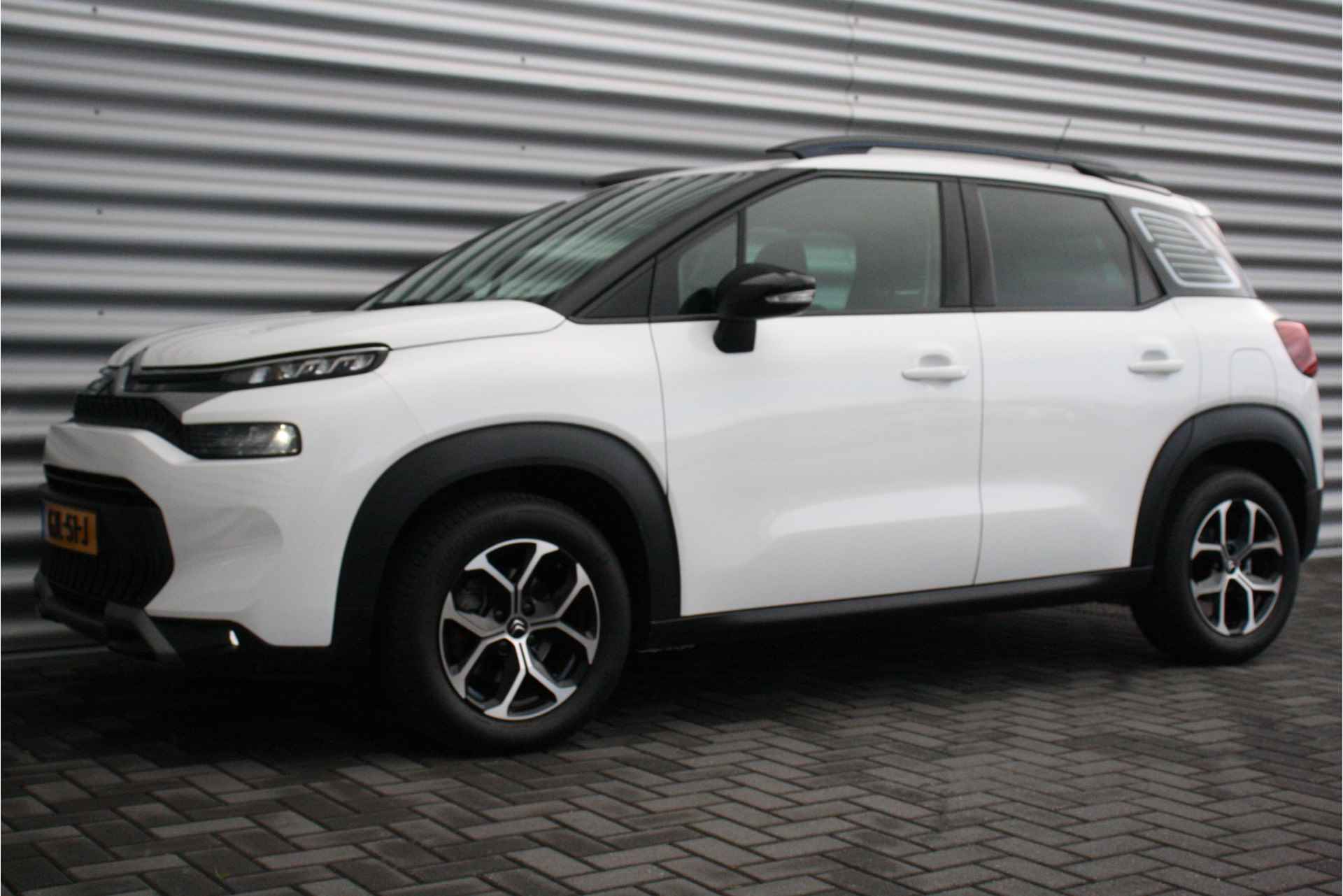 Citroën C3 Aircross 1.2 PURETECH 130PK SHINE AUTOMAAT / NAVI / LEDER / CLIMA / LED / 16" LMV / PDC / BLUETOOTH / CRUISECONTROL / 1E EIGENAAR / NIEUW - 6/34