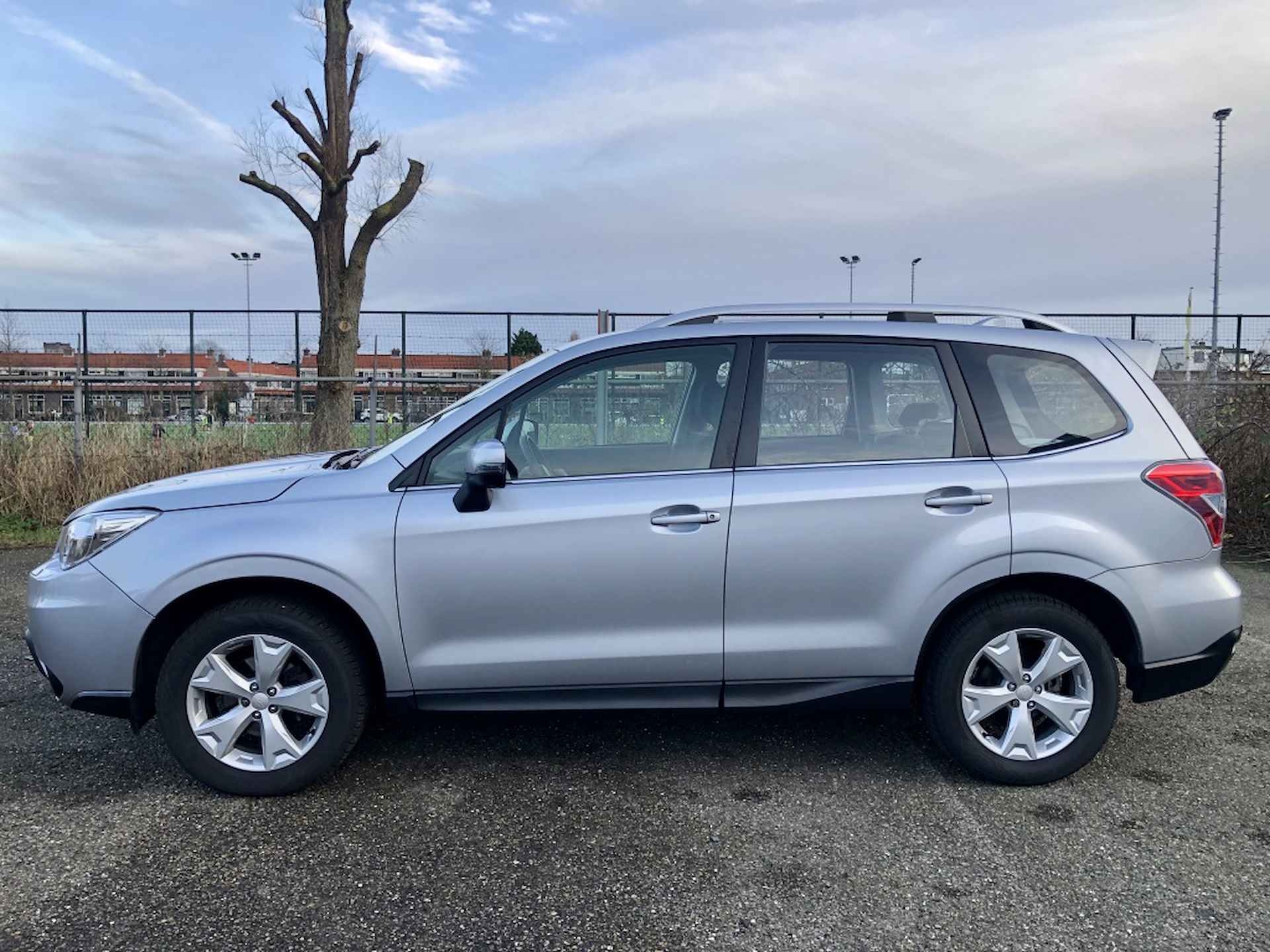 Subaru Forester 2.0 Comfort  All weather banden, afn. trekhaak - 6/24