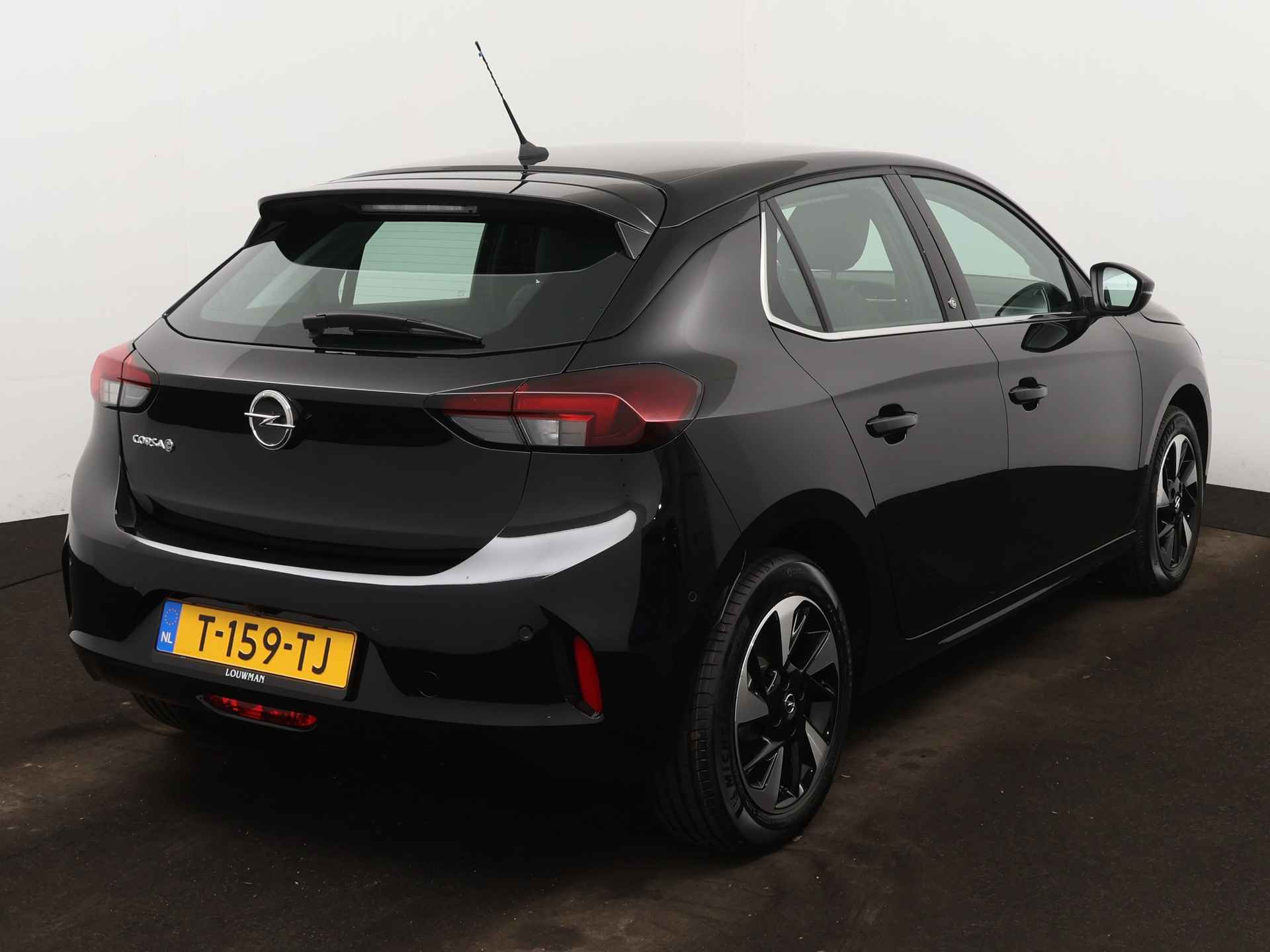 Opel Corsa E 50 kWh | Navigatie | Stoel en Stuur verwarming | - 12/28