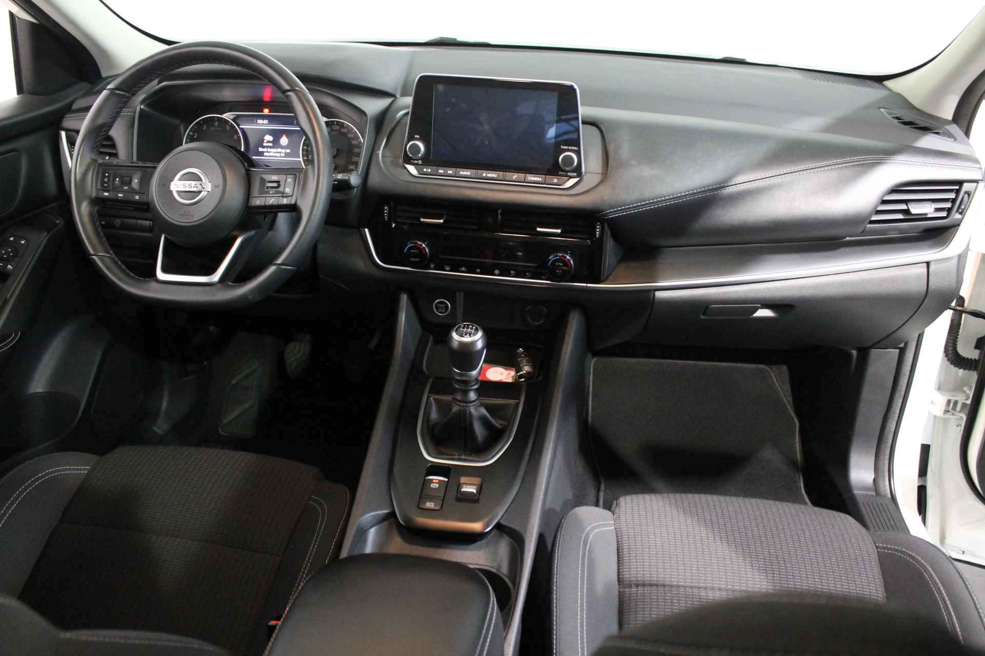 NISSAN Qashqai 1.3 Mild-Hybrid 140pk Acenta - 31/34