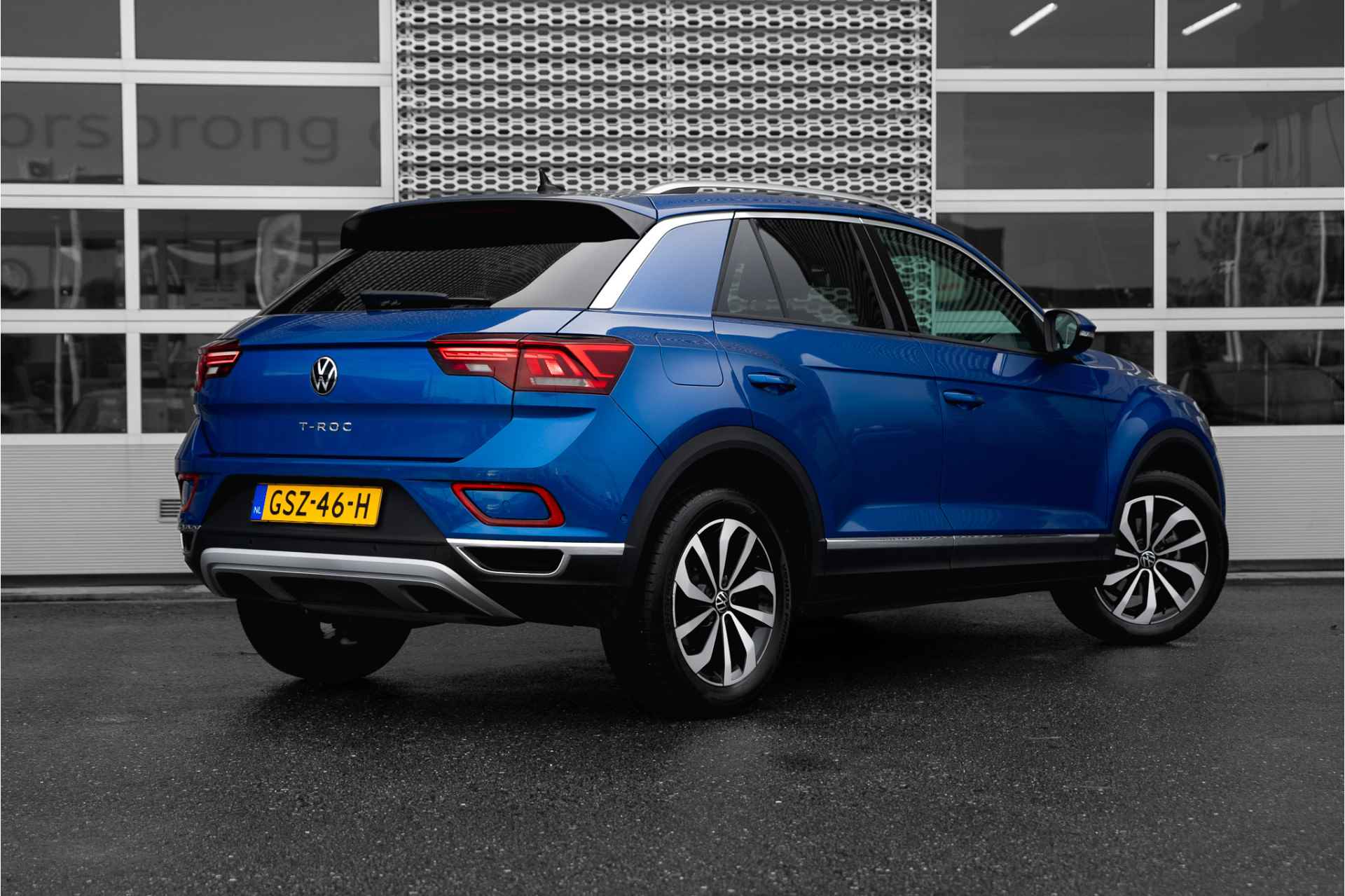 Volkswagen T-Roc 1.5 TSI Style Automaat | Camera | Apple car Play | Active info Display - 3/26