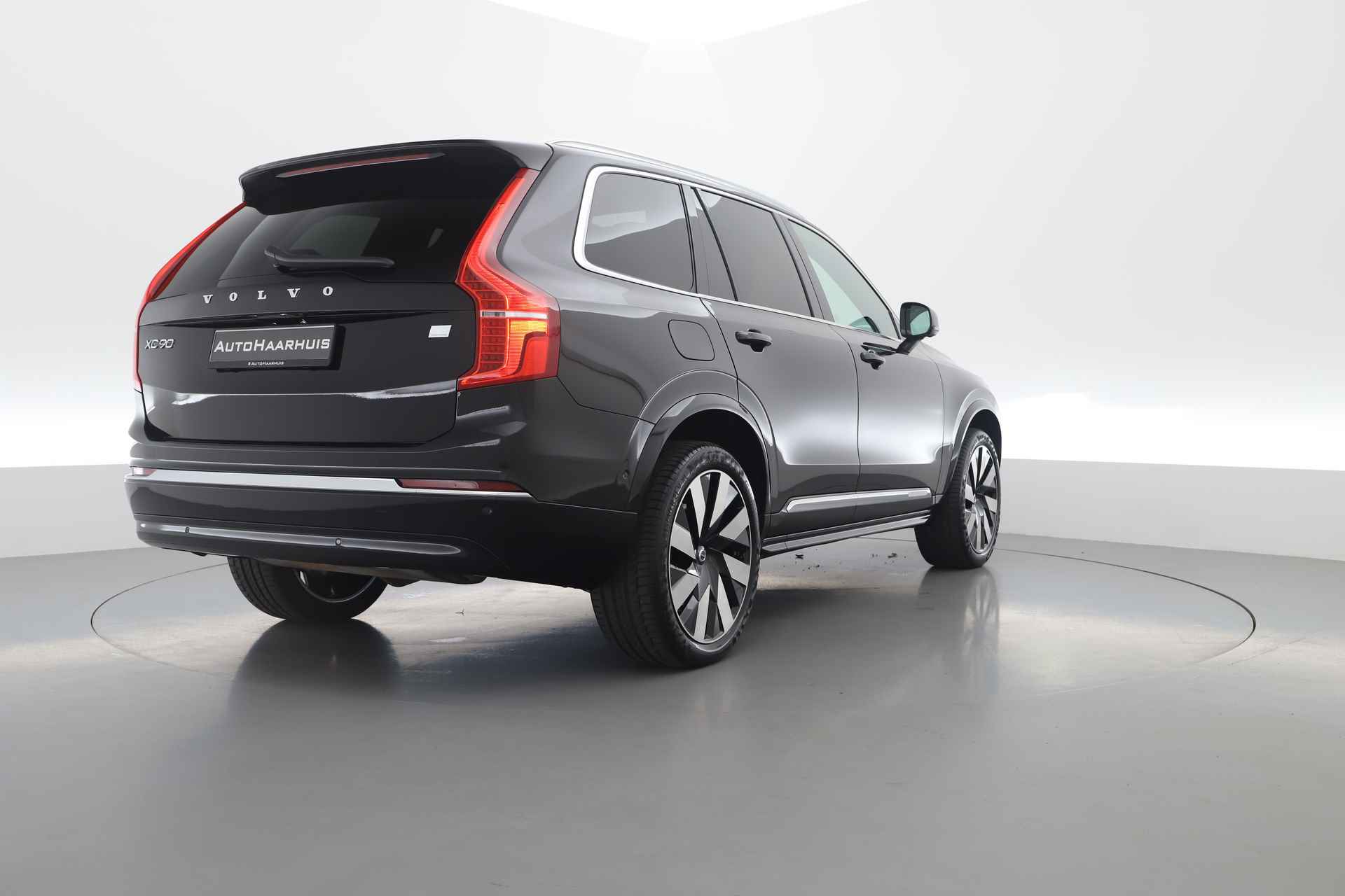 Volvo XC90 T8 Recharge Plus Bright | Pano | Google Info. | Pilot Assist | 360cam | Stoel- Stuurverw. - 2/35