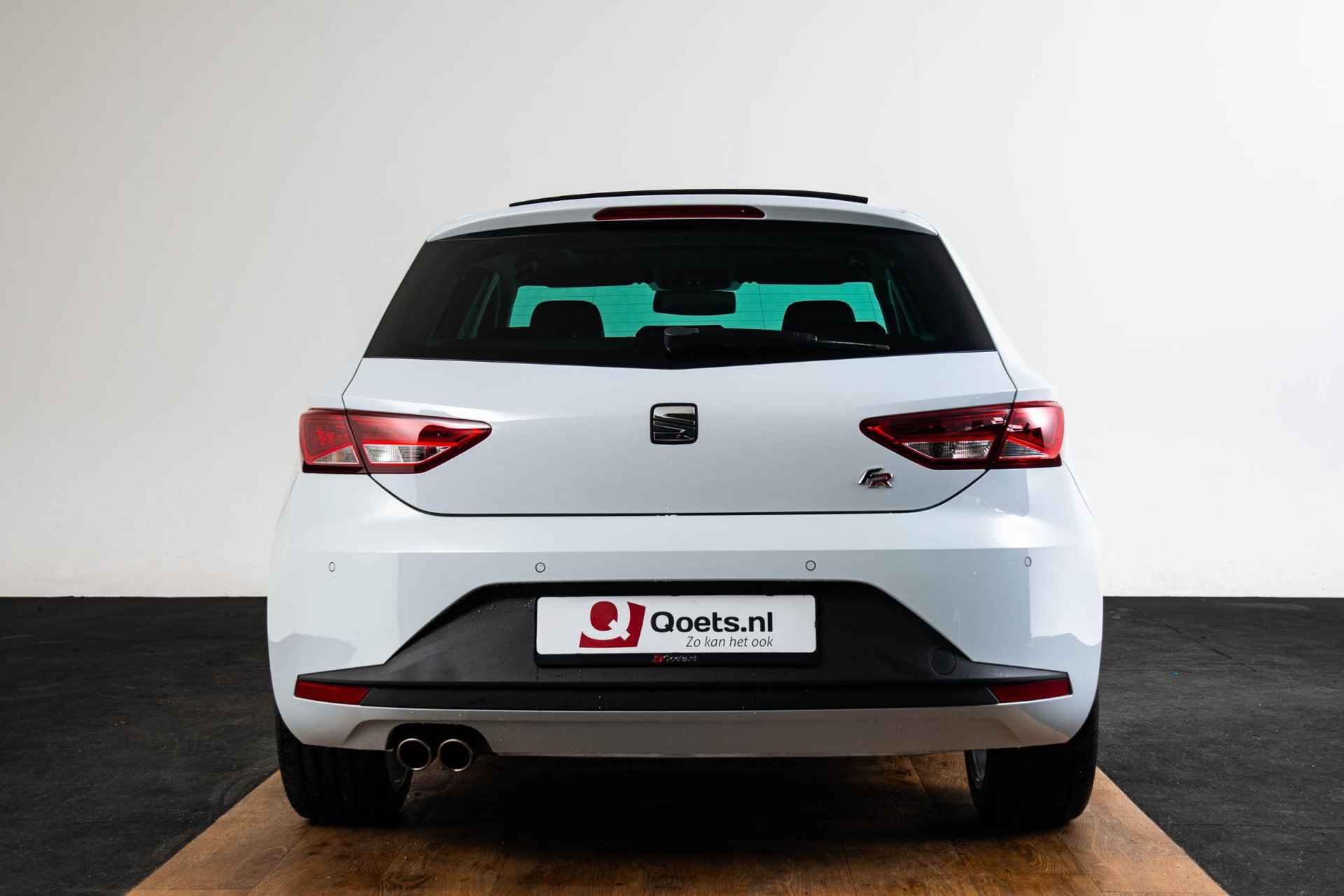 SEAT Leon ST 1.8 TSI FR Business 1e eigenaar & Dealer onderhouden - Panoramadak - Stoelverwarming - Leder - Parkeerhulp voor/achter - Privacy Glas - LED koplampen - 23/65