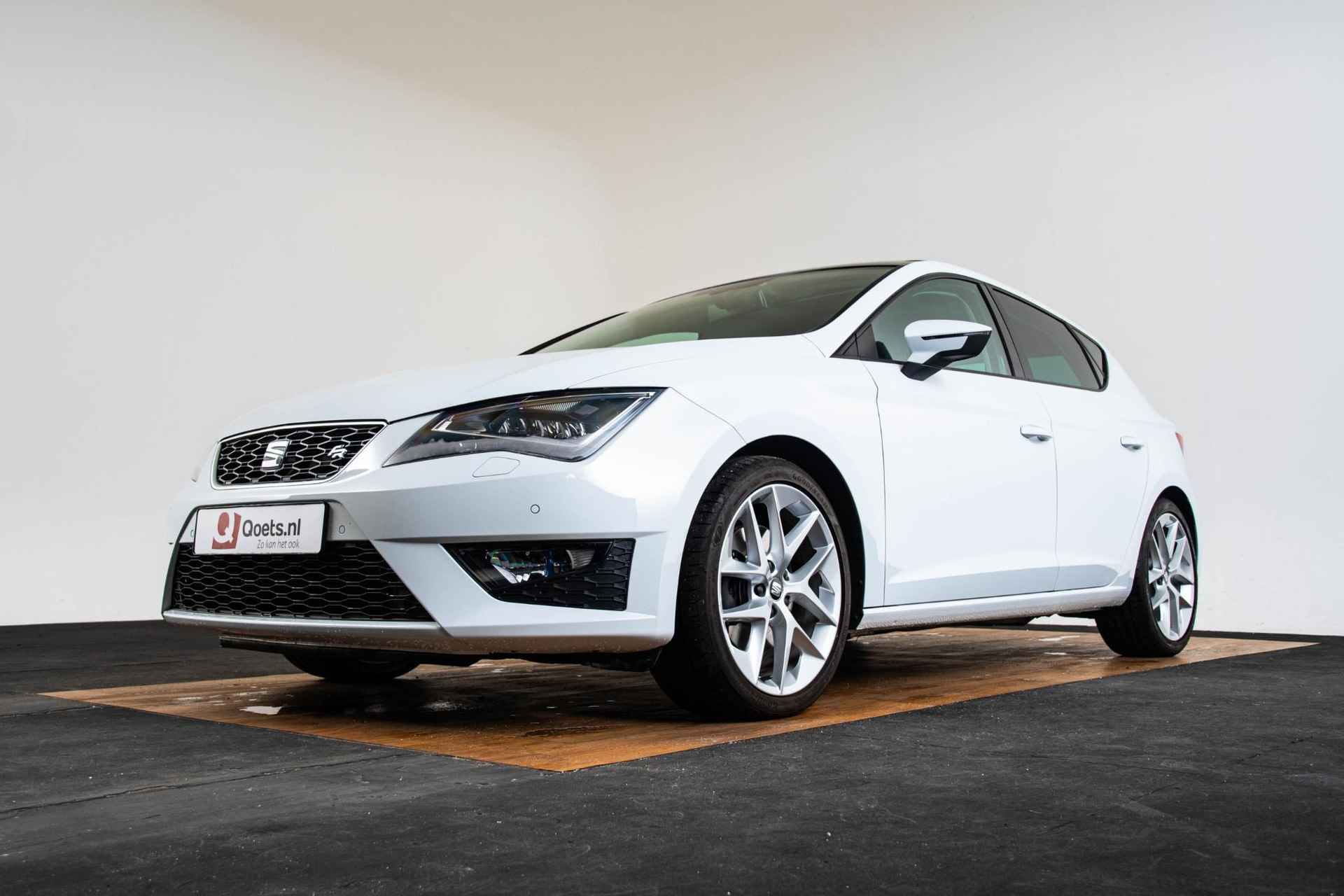 SEAT Leon ST 1.8 TSI FR Business 1e eigenaar & Dealer onderhouden - Panoramadak - Stoelverwarming - Leder - Parkeerhulp voor/achter - Privacy Glas - LED koplampen - 62/65