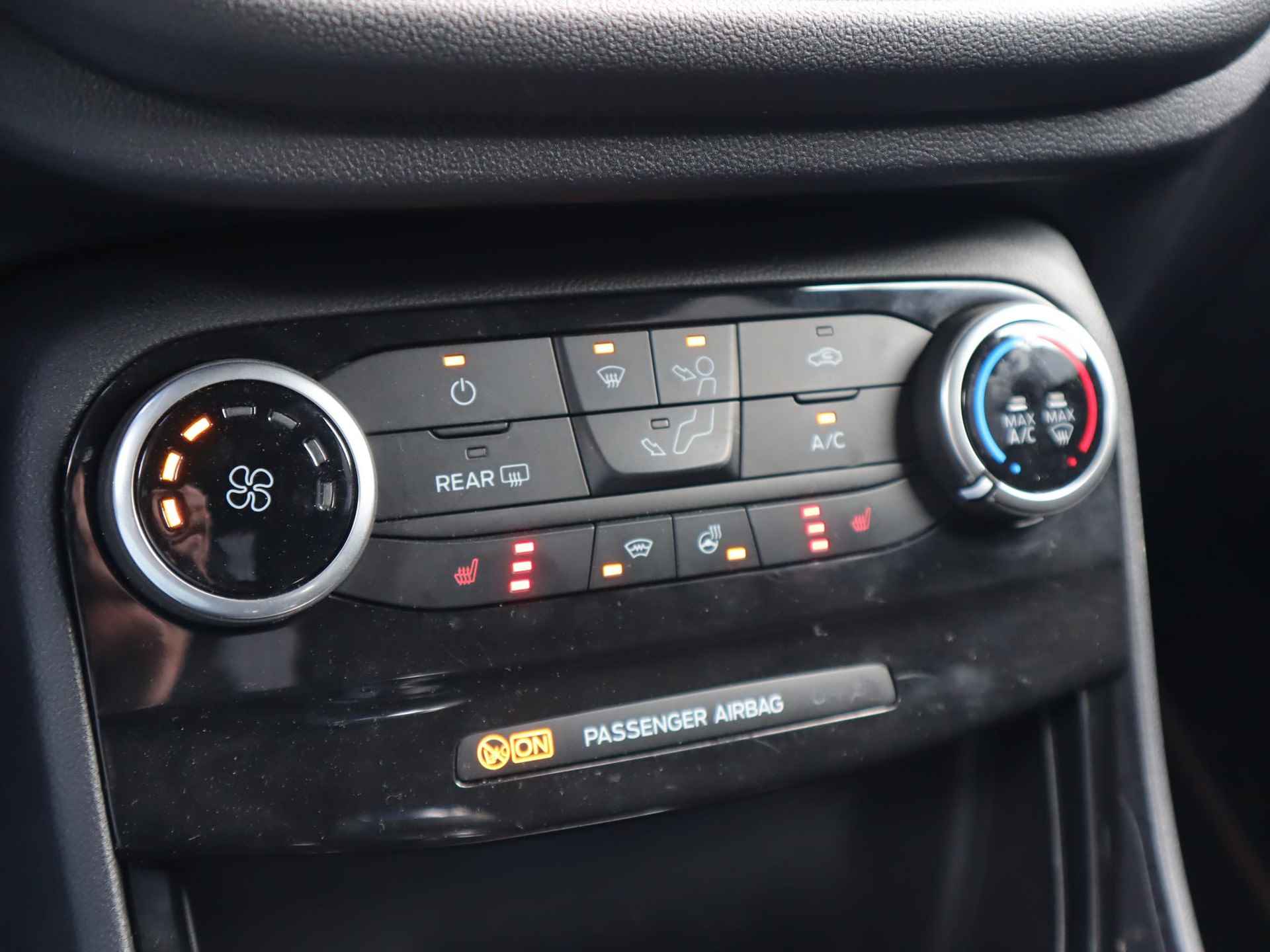 Ford Puma 1.0 EcoBoost Hybrid ST-Line 125pk | Stoel- stuur en voorruitverwarming | Navigatie | Cruise control - 34/46