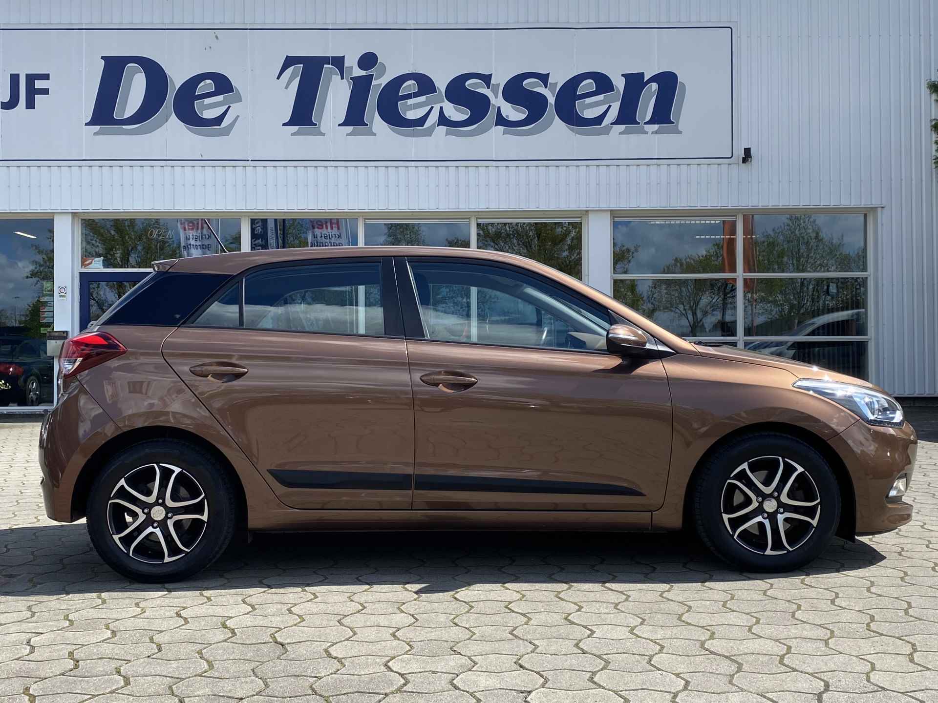 Hyundai i20 1.0 T-GDI Comfort 100 PK, Climate, Cruise, Navi, Trekhaak, Rijklaar met beurt & garantie! - 5/30