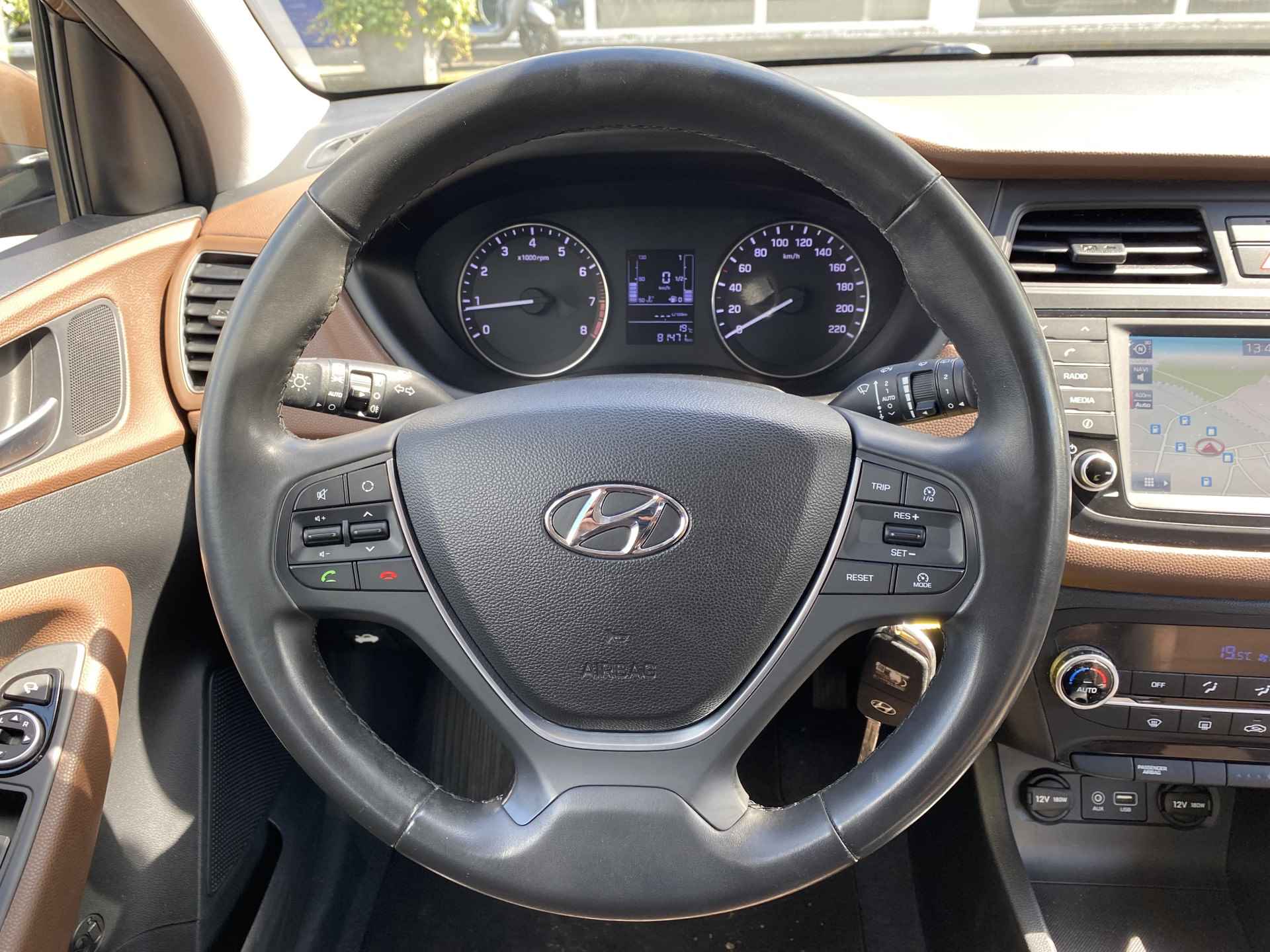 Hyundai i20 1.0 T-GDI Comfort 100 PK, Climate, Cruise, Navi, Trekhaak, Rijklaar met beurt & garantie! - 14/30