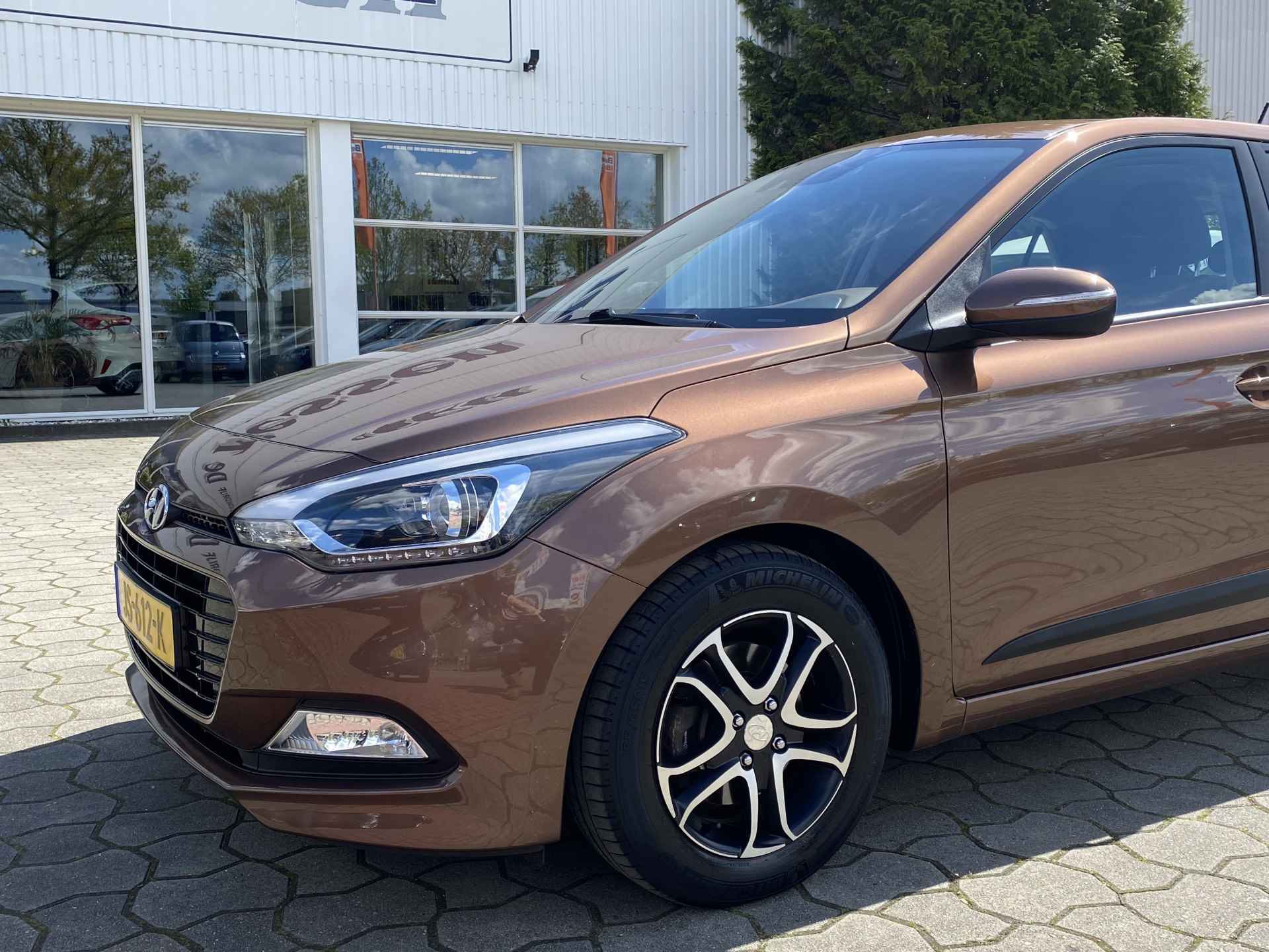 Hyundai i20 1.0 T-GDI Comfort 100 PK, Climate, Cruise, Navi, Trekhaak, Rijklaar met beurt & garantie! - 26/30