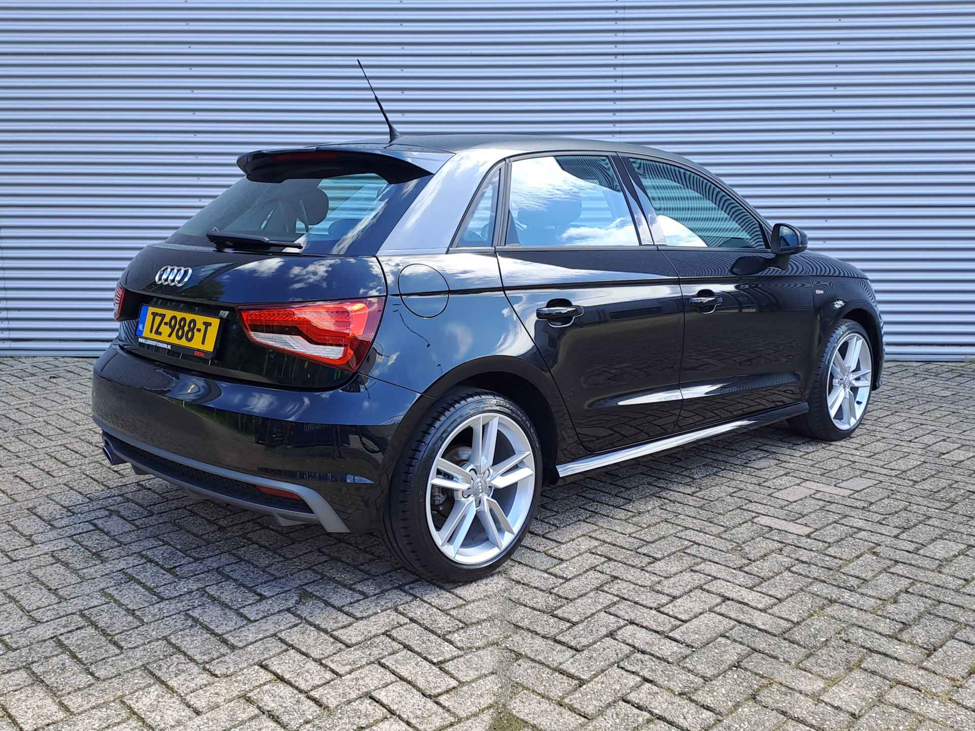 Audi A1 Sportback 1.0 TFSI Advance | 17'' LM | Airco | S Line | Cruise Control! - 2/37