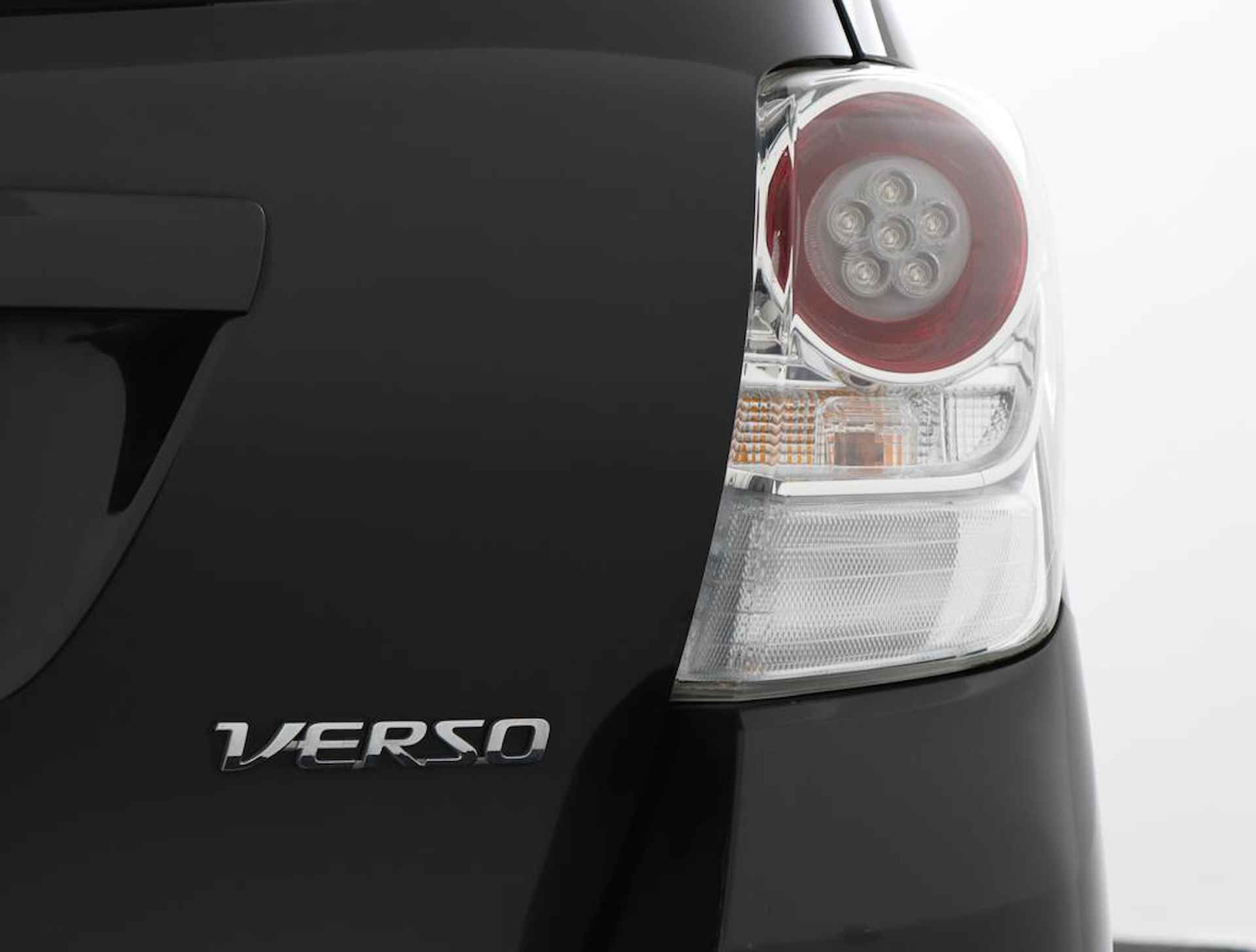Toyota Verso 1.8 VVT-i Business | Trekhaak | Lichtmetalen velgen | Camera | Panoramadak | - 40/61