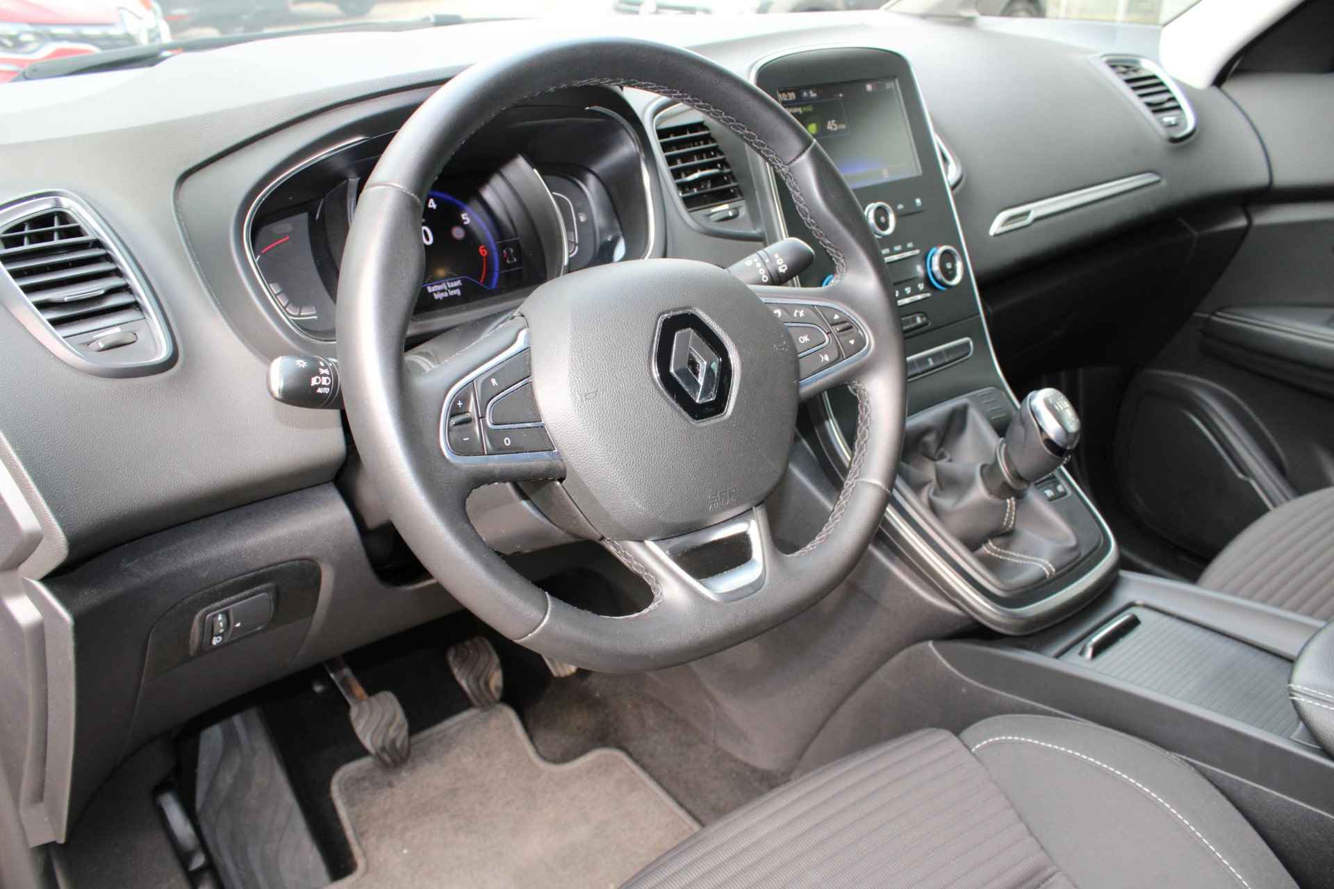 Renault Grand Scénic 1.3 TCe 140 Business Zen 7p. Navigatie- Climate Control - 7 Persoons - 17/33