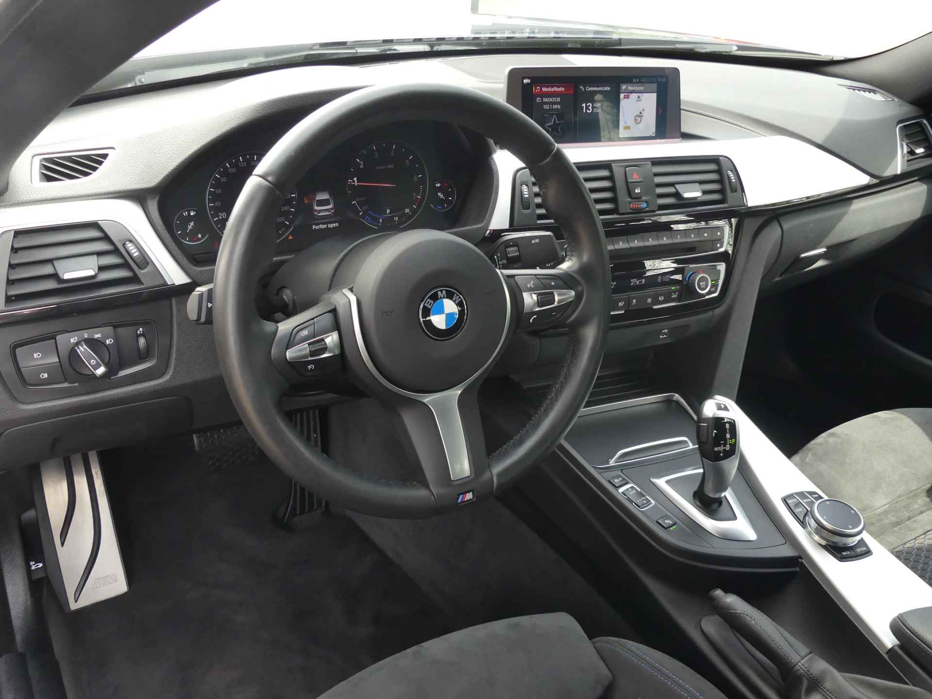BMW 4 Serie Gran Coupé 418i Executive Edition Automaat | M-SPORT | 18'' LMV | SPORTONDERSTEL | NAVI | - 7/41