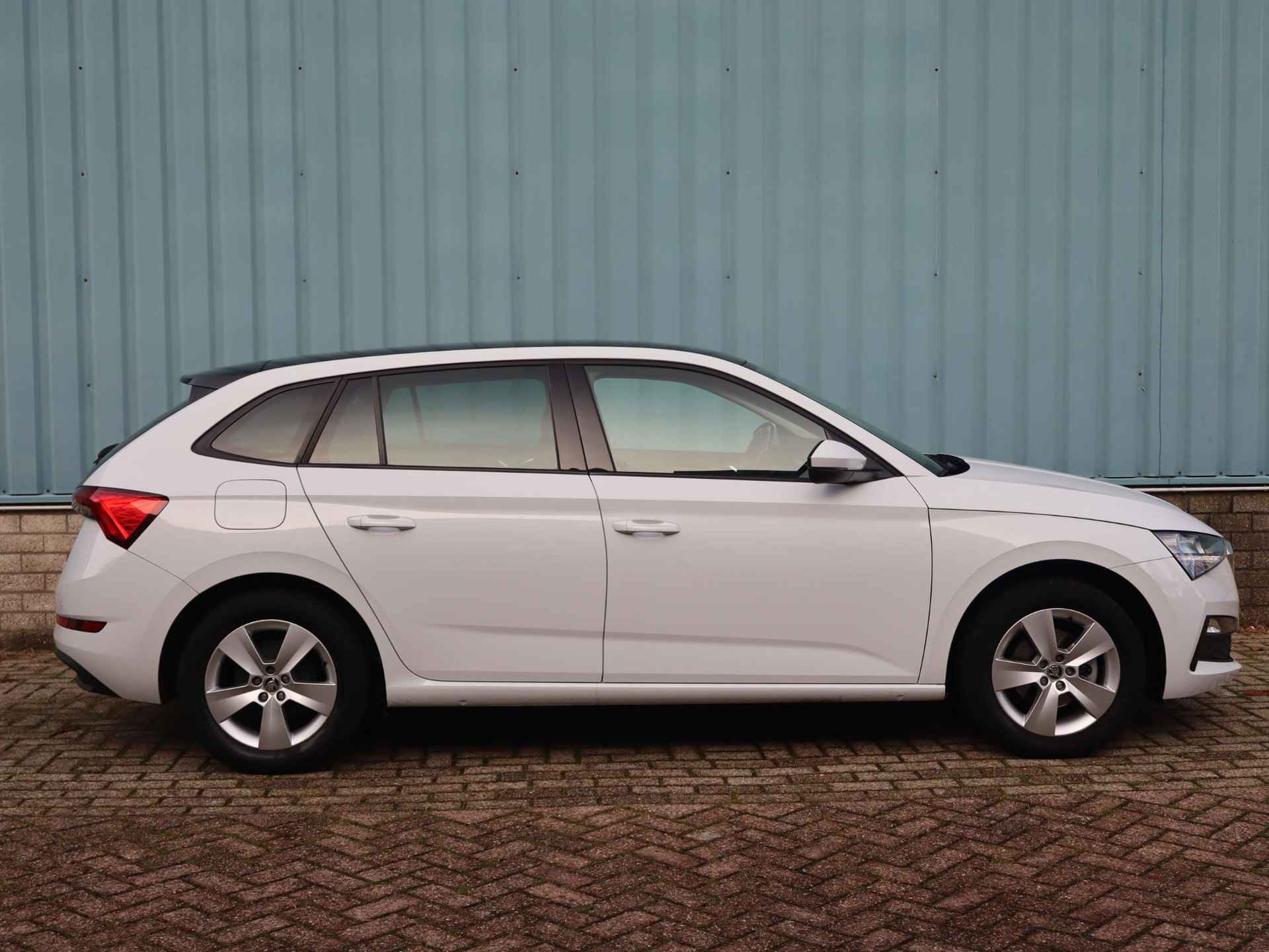 Skoda Scala 5-deurs Ambition 1.0 TSI 95pk | AIRCO | PANODAK | TREKHAAK | APPLE CARPLAY / ANDROID AUTO | - 7/55