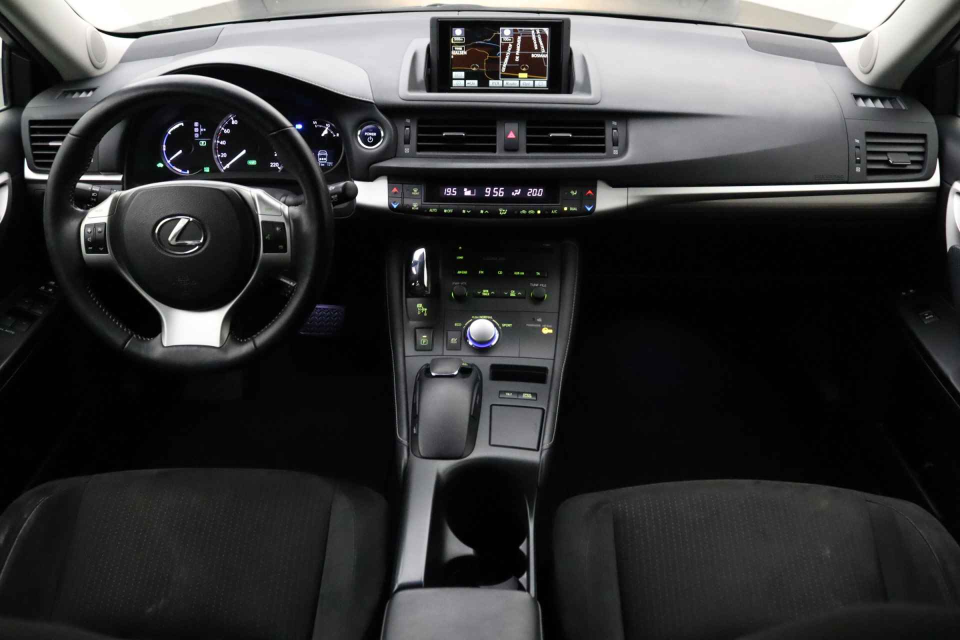 Lexus CT 200h Business Edition | Camera | Climate control | Cruise control | Navigatie - 3/31