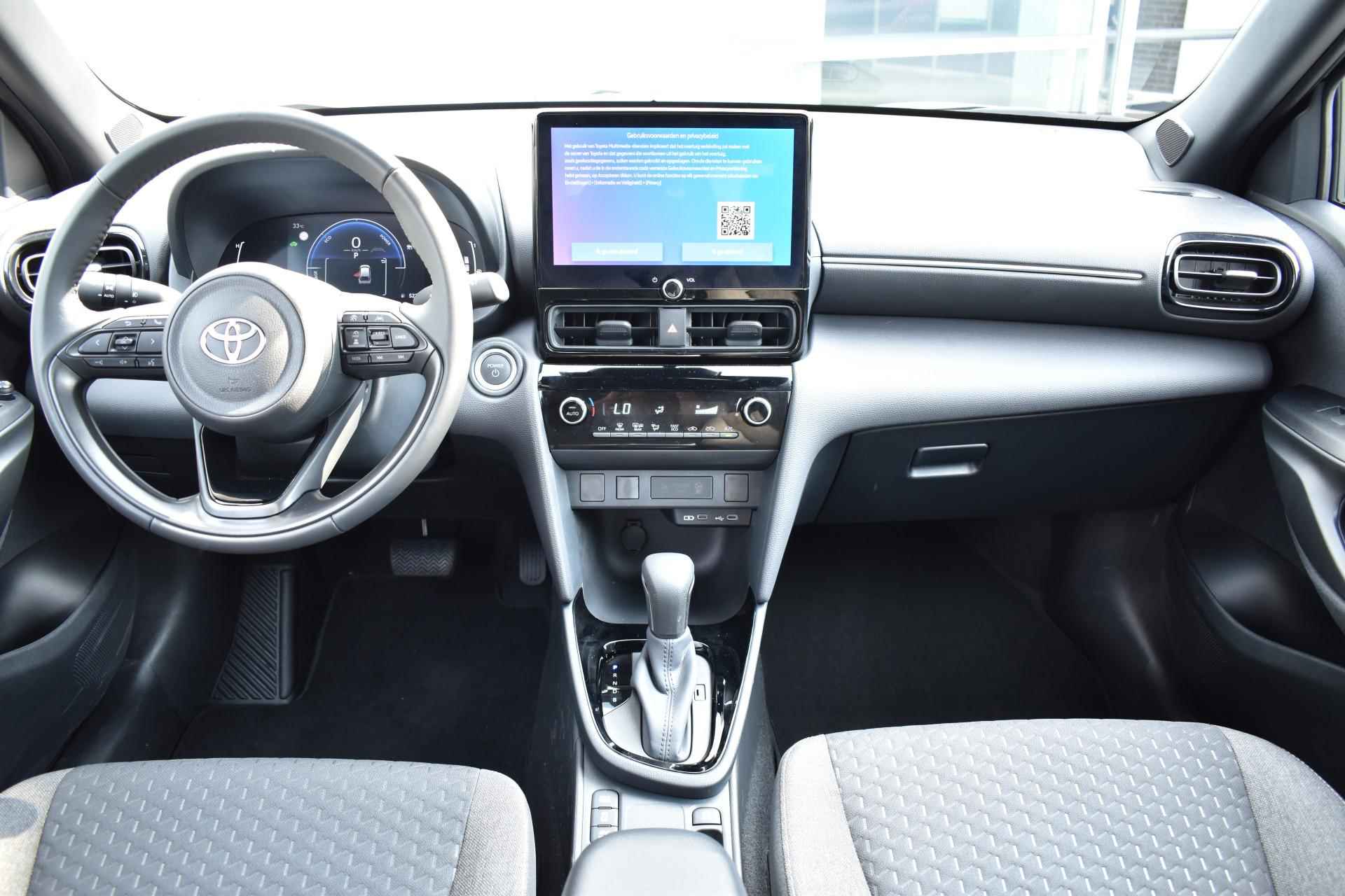 Toyota Yaris Cross 1.5 Hybrid 115 First Edition - 12/29