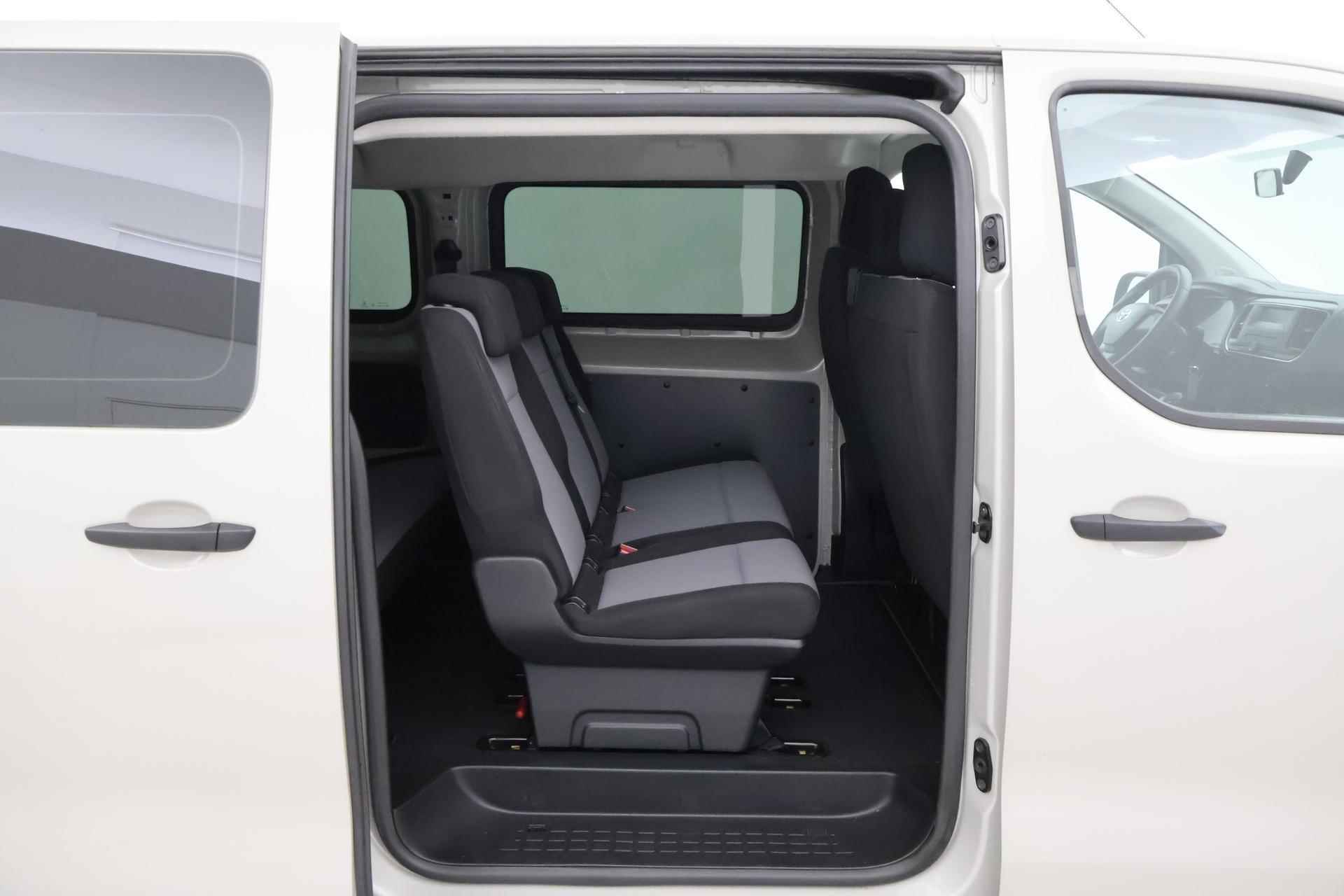 Toyota Proace Shuttle 9 pers. 2.0 D-4D Comfort | Airco | Cruise - 17/30