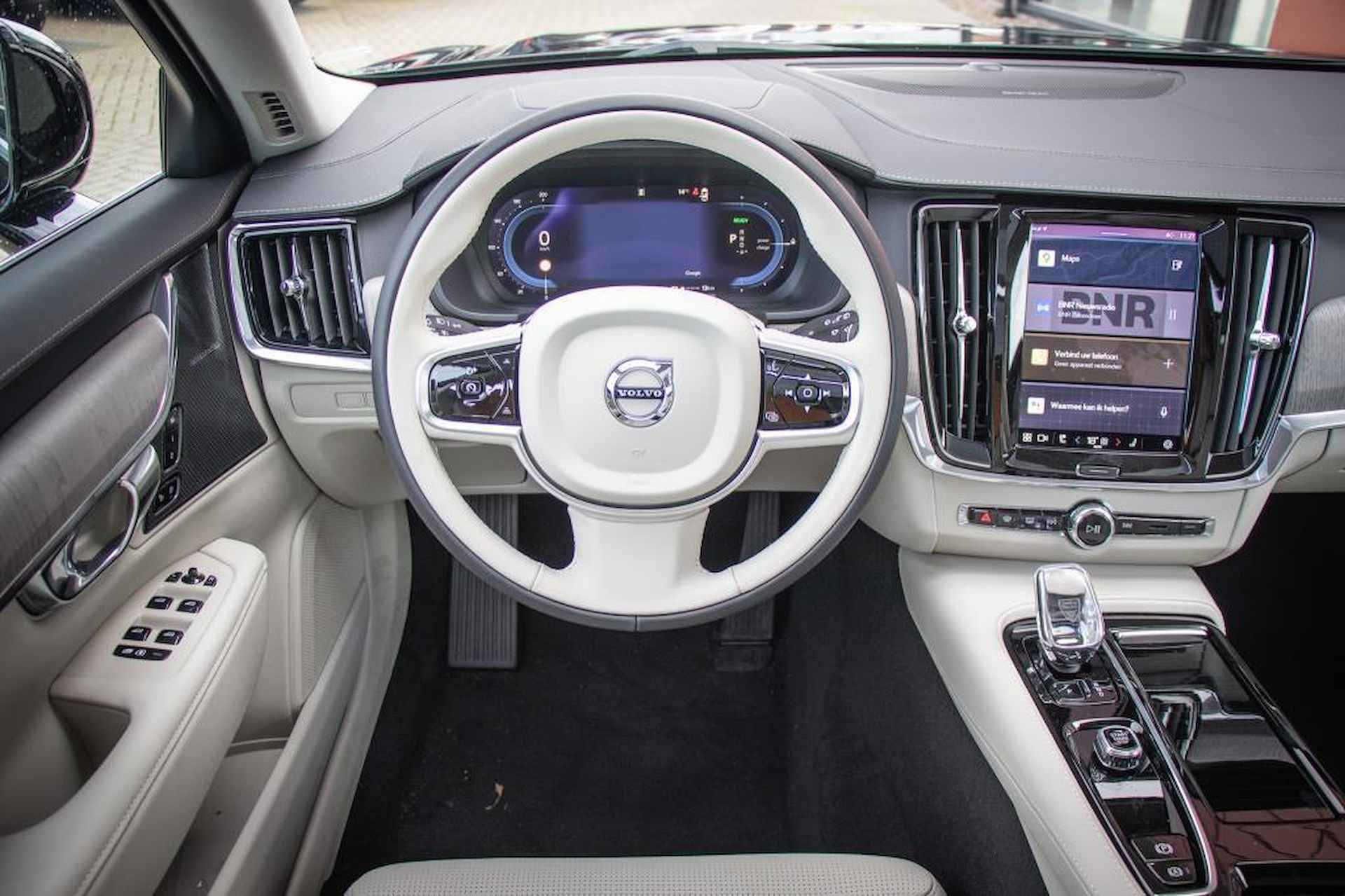 Volvo V90 Recharge T6 Plus Bright | Adaptieve Cruise Control | Schuifdak | Harman Kardon Audio | Stoel ventilatie | Getint glas - 3/26