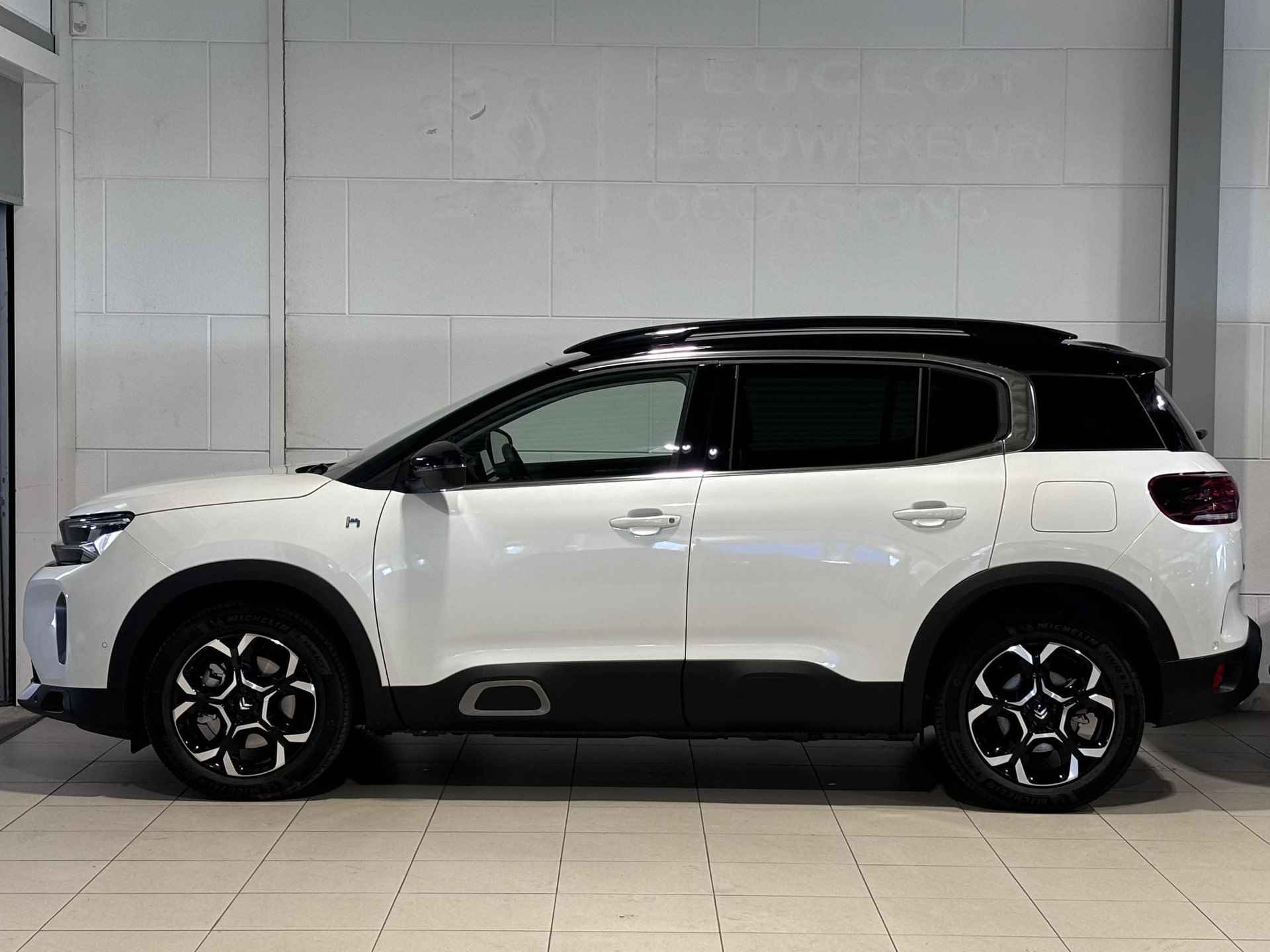 Citroën C5 Aircross SUV Shine Business Plus PHEV Hybrid 180pk ë-EAT8 AUTOMAAT | TWO-TONE! | 360° CAMERA | NAVI | HANDSFREE A.KLEP | KEYLESS | ADAPTIVE CRUISE | DAB+ - 10/63