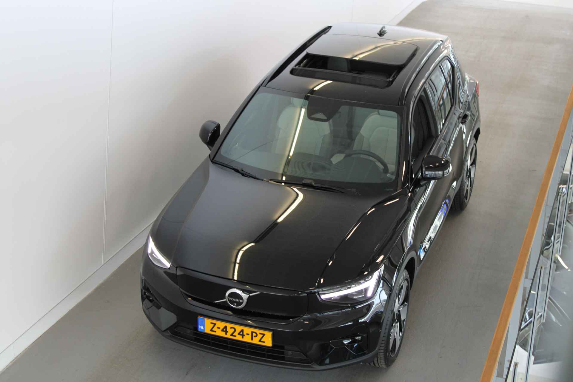 Volvo EX40 Extended Range 252PK Ultra 82kWh | Pixel Led | Panoramadak | 20'' | Memory Stoel | HK Audio - 18/64