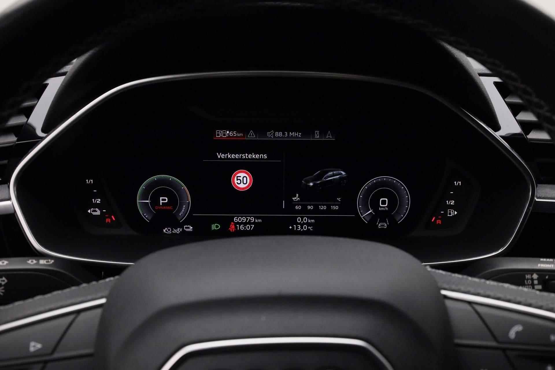 Audi Q3 45 TFSI e 245PK S-tronic S edition / S-Line | Pano | Leder/alcantara | Stoelverwarming | Camera | Navi | ACC | Keyless - 3/43