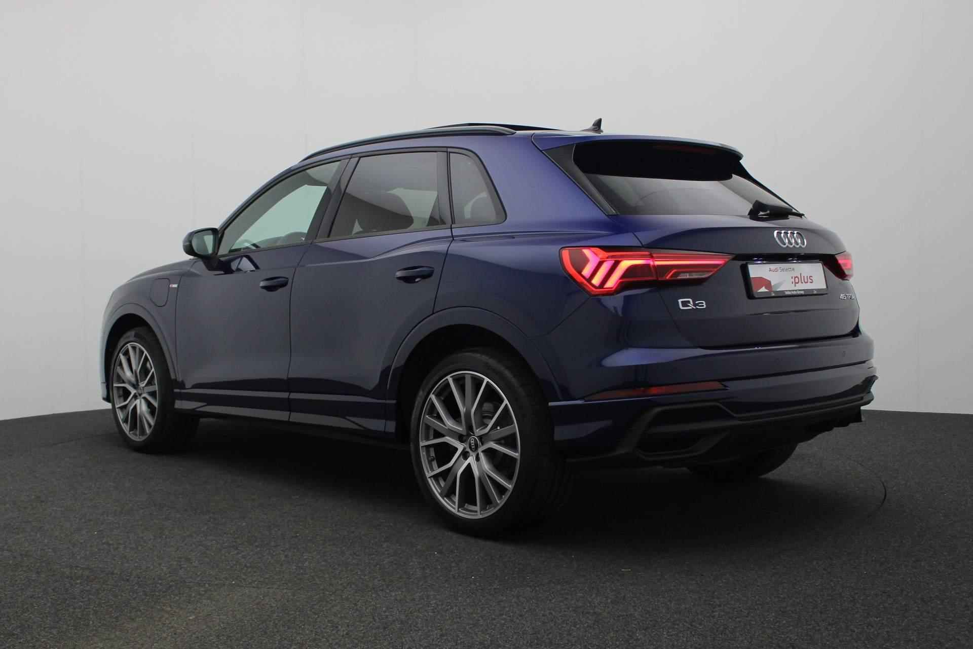 Audi Q3 45 TFSI e 245PK S-tronic S edition / S-Line | Pano | Leder/alcantara | Stoelverwarming | Camera | Navi | ACC | Keyless - 37/43