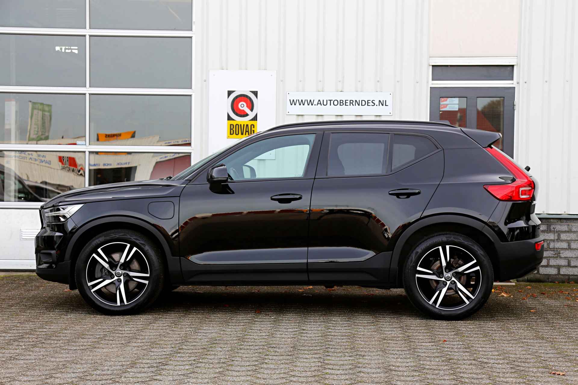 Volvo XC40 1.5 T5 262PK Recharge Plug-in R-Design*Incl. BTW*Perfect Volvo Onderh.*1ste Eig*Black Pack/Apple Carplay-Android/Stoelverw.V+A/S - 36/51