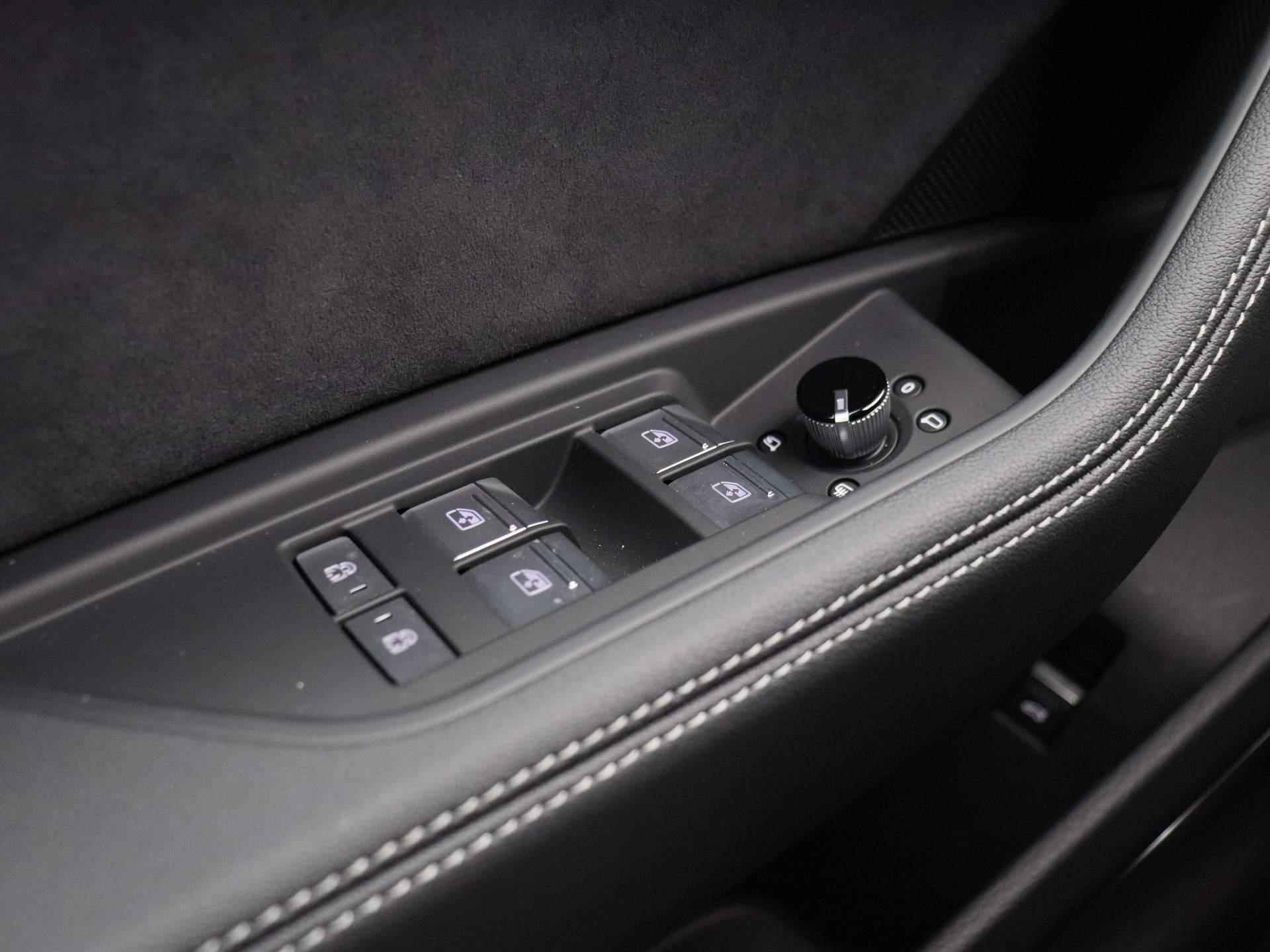 Audi Q8 e-tron S quattro SQ8 115 kWh Navigatie | Camera | Leder | Stoelverwarming | Panorama dak | Cruise Controle | - 28/69