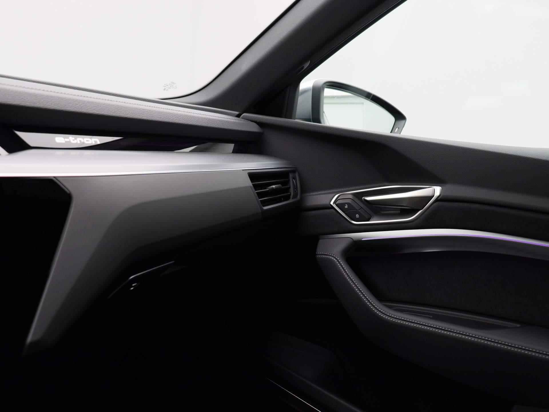Audi Q8 e-tron S quattro SQ8 115 kWh Navigatie | Camera | Leder | Stoelverwarming | Panorama dak | Cruise Controle | - 29/69
