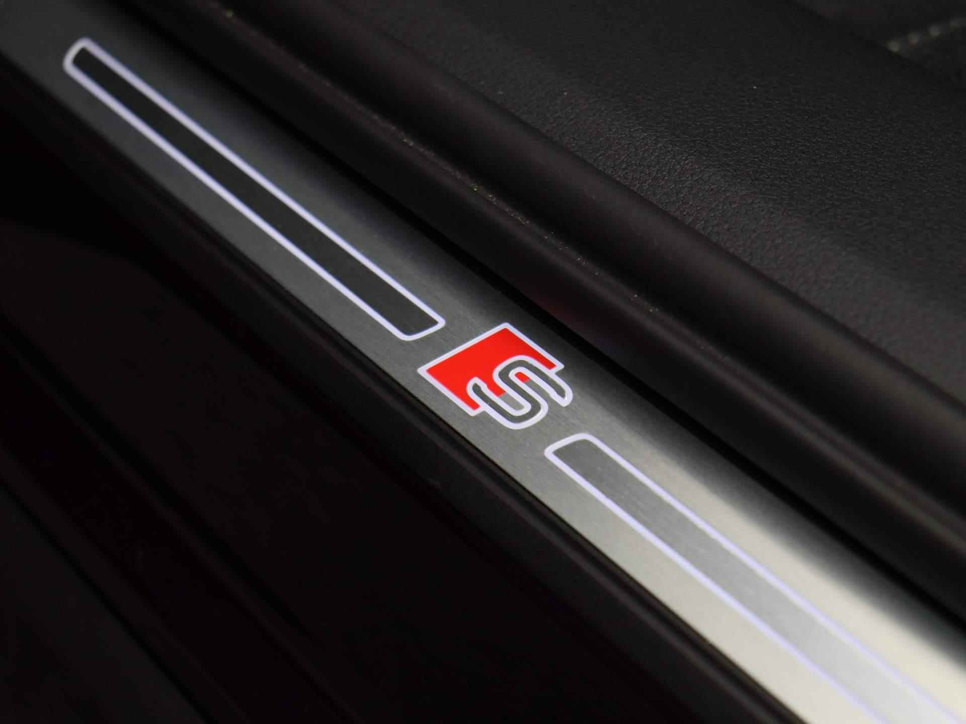 Audi Q8 e-tron S quattro SQ8 115 kWh Navigatie | Camera | Leder | Stoelverwarming | Panorama dak | Cruise Controle | - 40/69