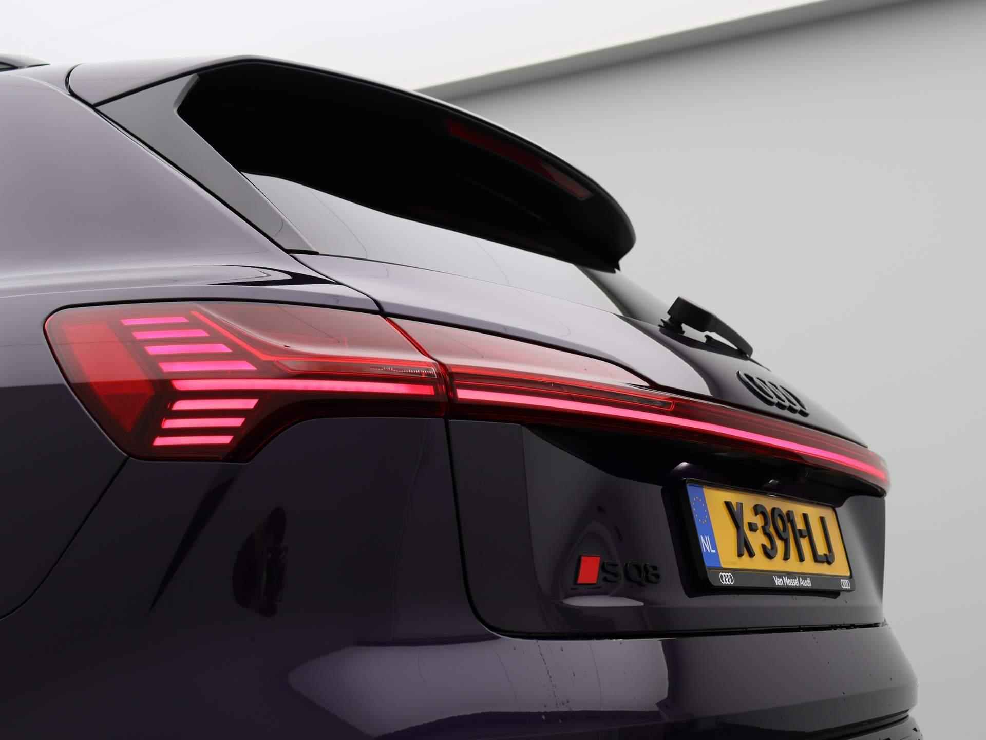 Audi Q8 e-tron S quattro SQ8 115 kWh Navigatie | Camera | Leder | Stoelverwarming | Panorama dak | Cruise Controle | - 46/69