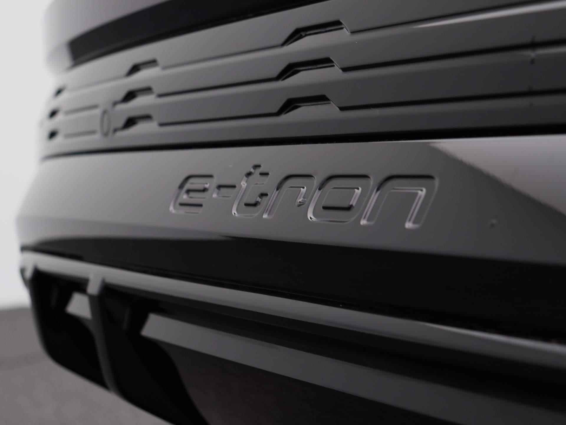 Audi Q8 e-tron S quattro SQ8 115 kWh Navigatie | Camera | Leder | Stoelverwarming | Panorama dak | Cruise Controle | - 47/69