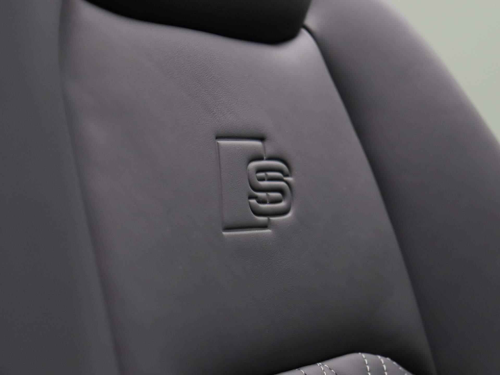 Audi Q8 e-tron S quattro SQ8 115 kWh Navigatie | Camera | Leder | Stoelverwarming | Panorama dak | Cruise Controle | - 52/69