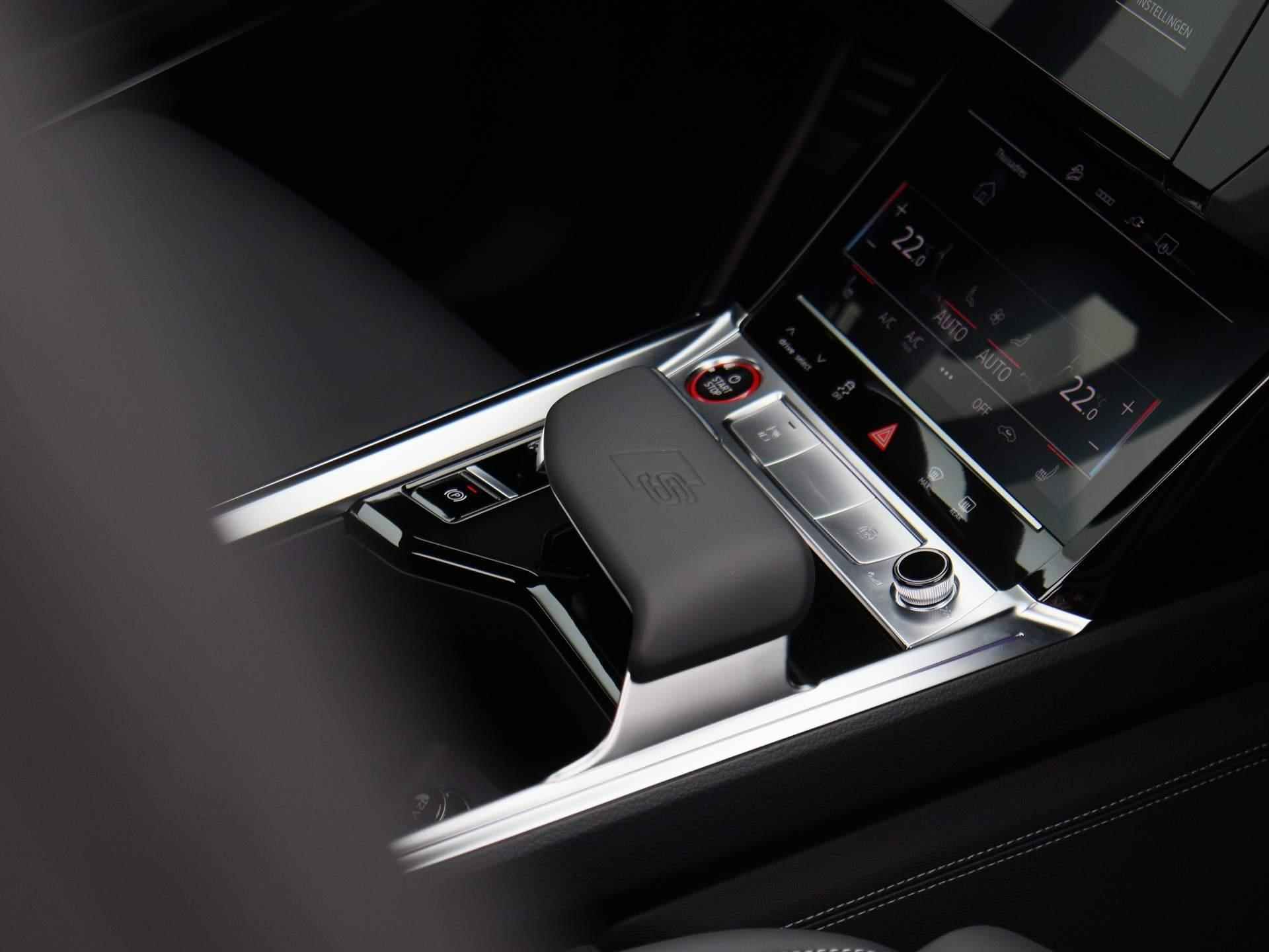 Audi Q8 e-tron S quattro SQ8 115 kWh Navigatie | Camera | Leder | Stoelverwarming | Panorama dak | Cruise Controle | - 62/69