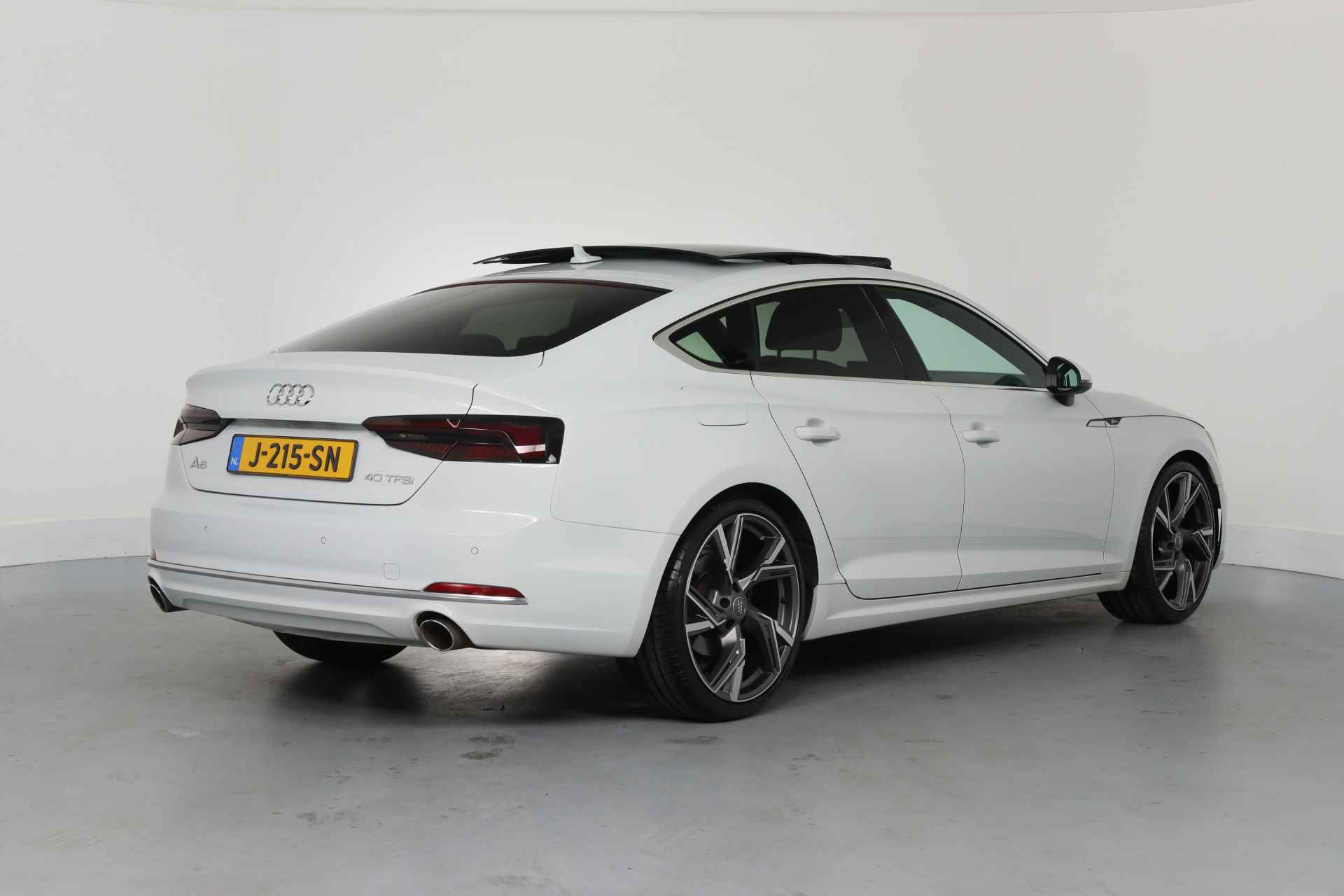 Audi A5 Sportback 40 TFSI Sport S-line Edition | Dealer Onderhouden! | Open Dak | Sportstoelen | Stoelverwarming | 20'' Lichtmetalen Vel - 34/37