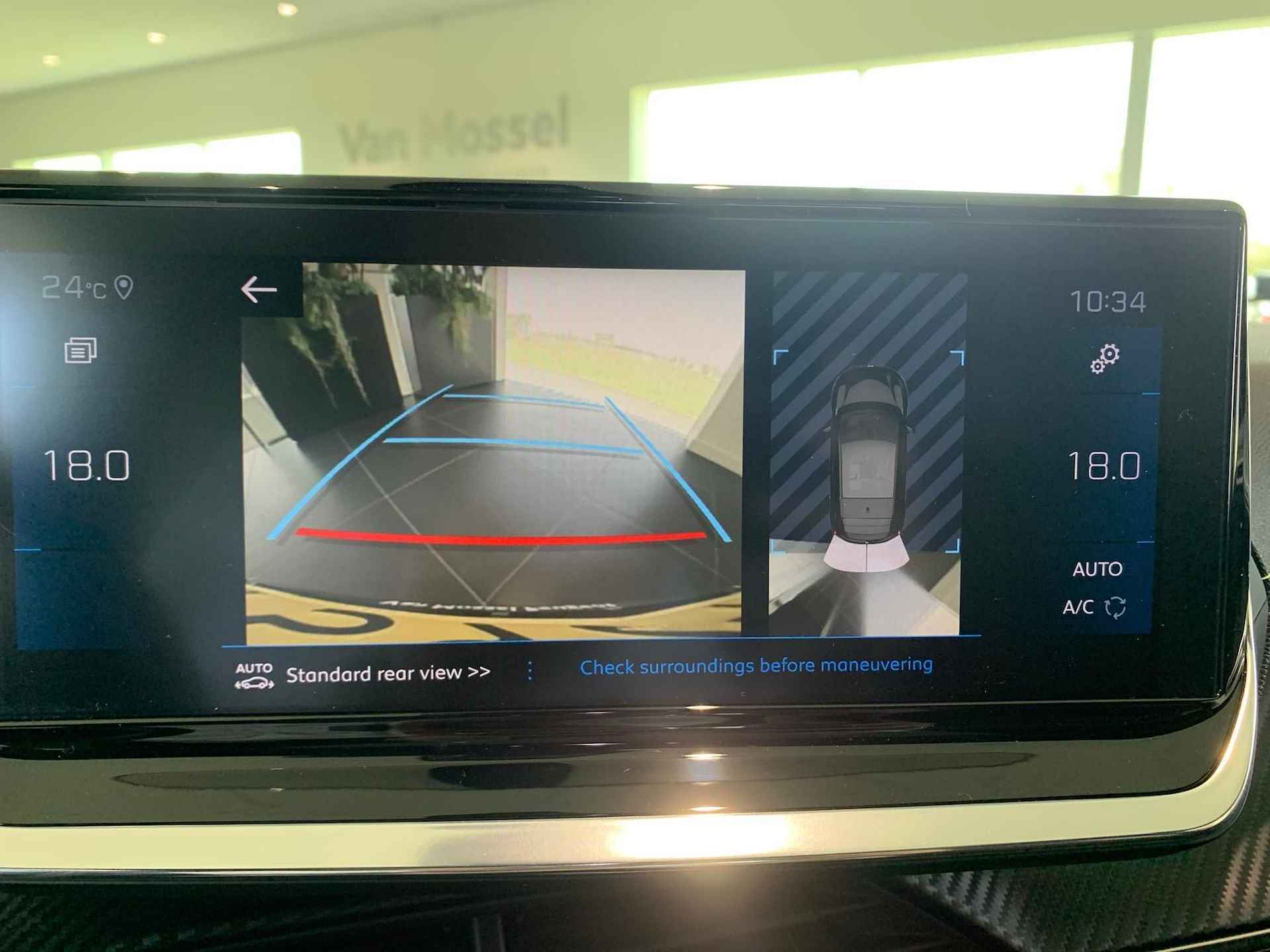 Peugeot 208 1.2 PureTech GT-Line | Navigatie | Glazen panoramadak | Apple Carplay/Android Auto - 29/38