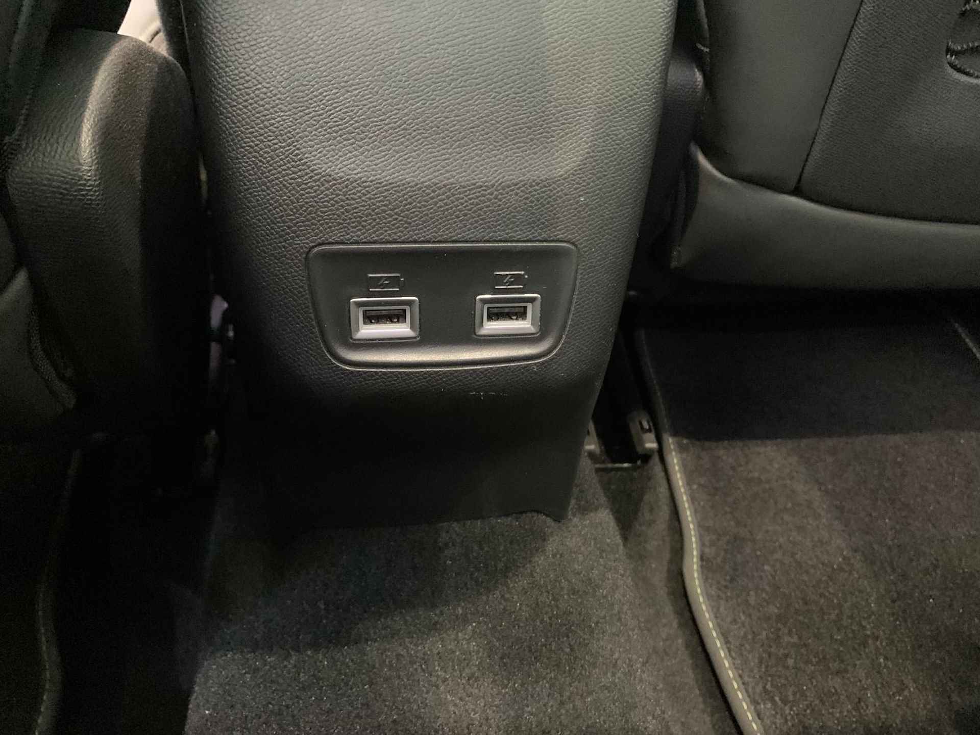 Peugeot 208 1.2 PureTech GT-Line | Navigatie | Glazen panoramadak | Apple Carplay/Android Auto - 34/38