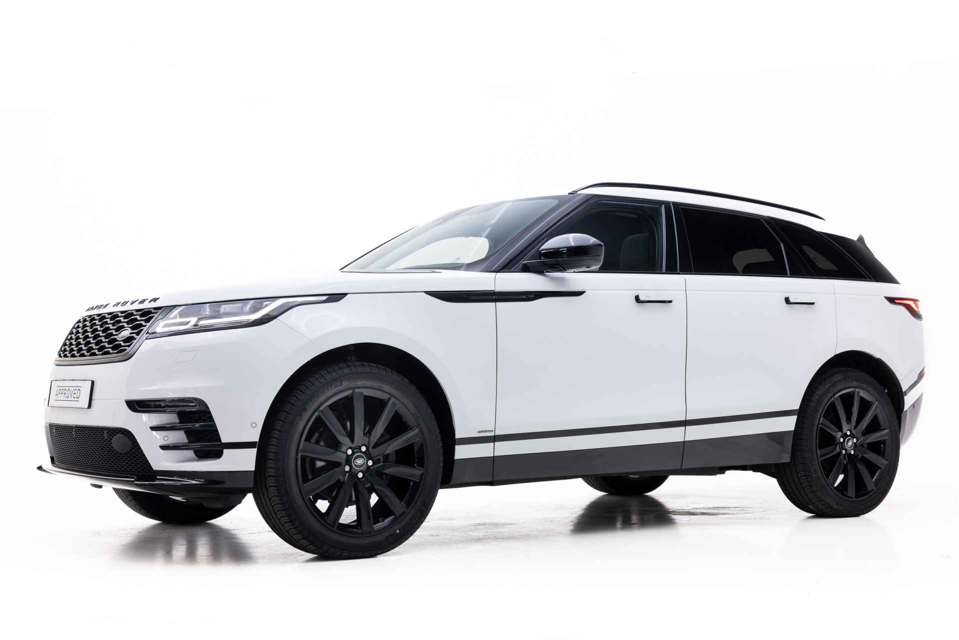 Land Rover Range Rover Velar 2.0 P250 Turbo AWD R-Dynamic SE | Black Pack | Pano | 20 Inch | 360gr Camera | Meridian Surround | Adaptieve cr control - 2/36