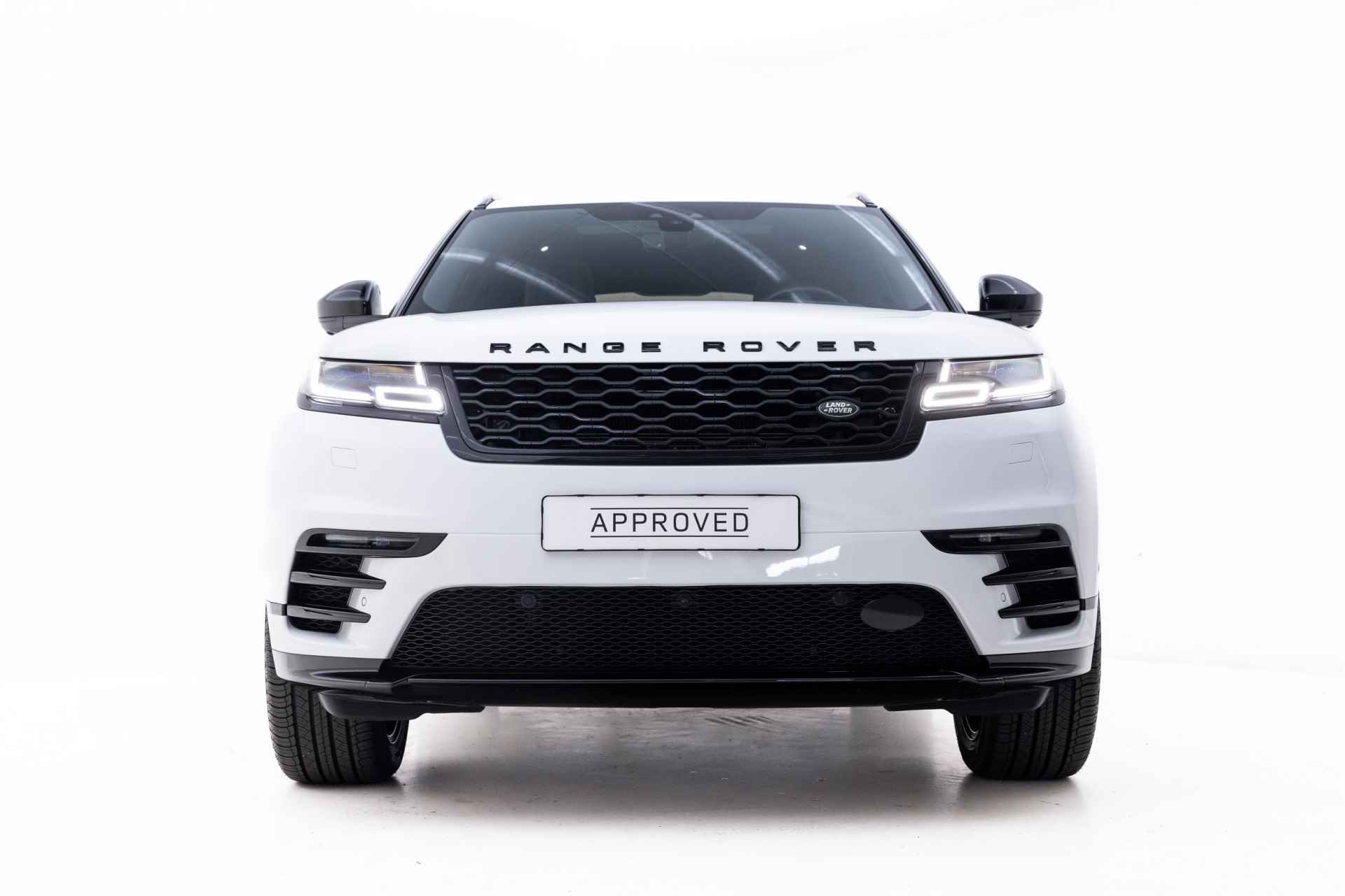 Land Rover Range Rover Velar 2.0 P250 Turbo AWD R-Dynamic SE | Black Pack | Pano | 20 Inch | 360gr Camera | Meridian Surround | Adaptieve cr control - 28/36