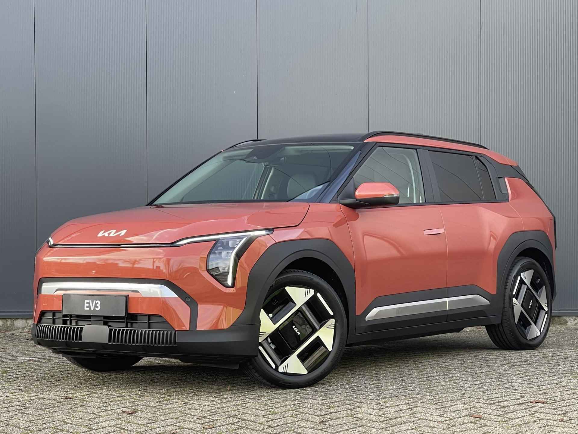 Kia EV3 Plus Advanced 58.3 kWh | *Nu icm ANWB ACTIE private lease vanaf €484,-* | *Gratis metallic lak* | Subsidie mogelijk | 408KM WLTP | Bel 079 361 64 44 voor een afspraak - 2/39