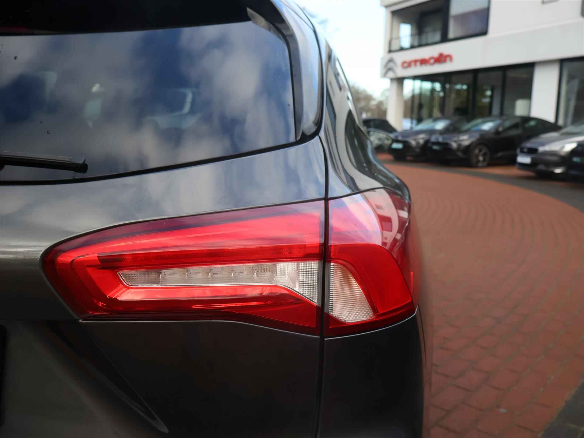 FORD Focus Wagon EcoBoost 125PK Automaat ST-Line, Rijklaarprijs | Stoelverwarming | Trekhaak | Keyless - 9/63