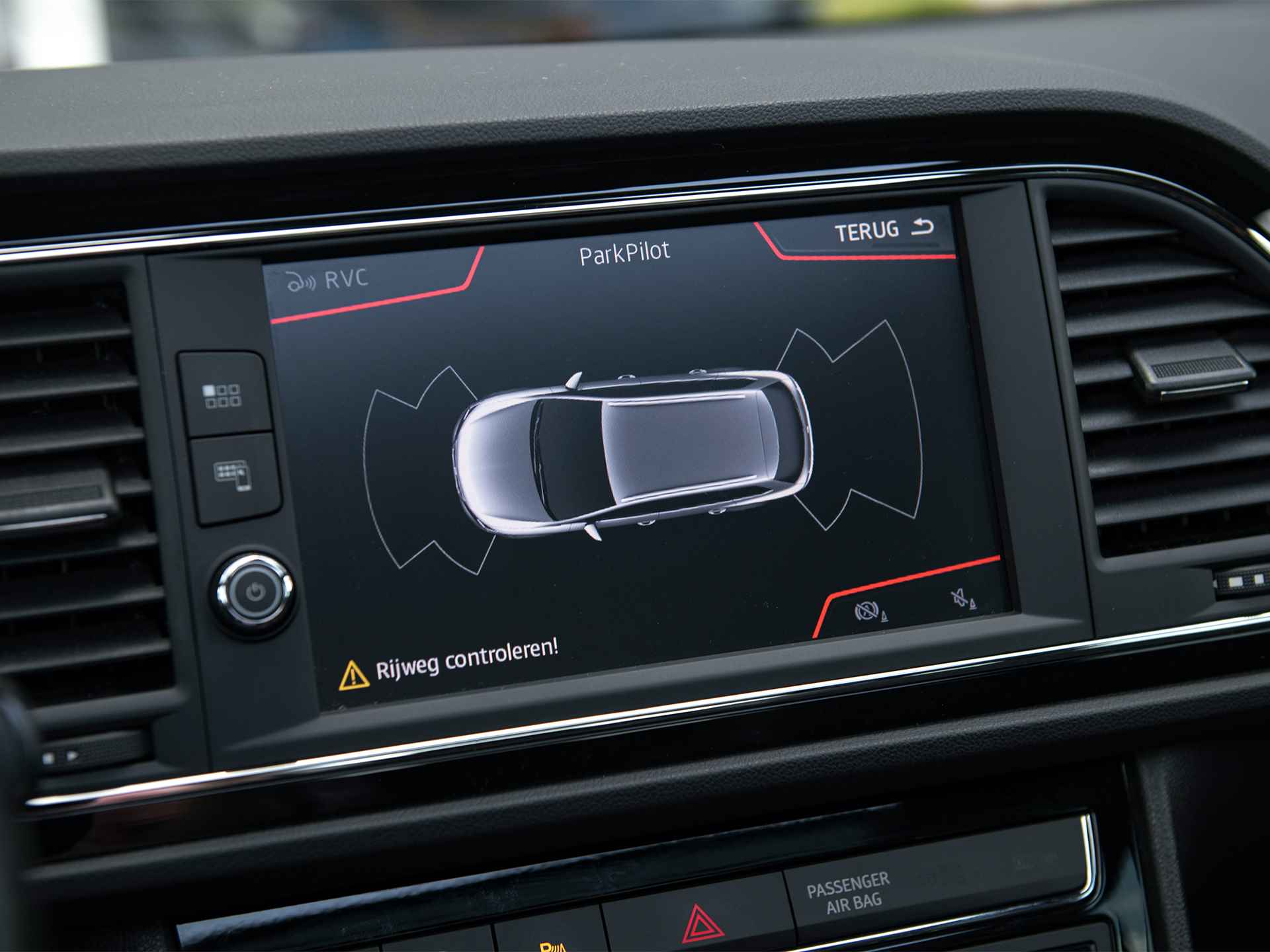 SEAT León ST 1.0 TSI FR Ultimate Edition | ACC | Pano | Navi & Apple Carplay/Android Auto | Beats Audio | Virtual Cockpit | Trekhaak | Keyless | Achteruitrijcamera | Spiegels el. inklapbaar | Stoelverwarming - 20/59