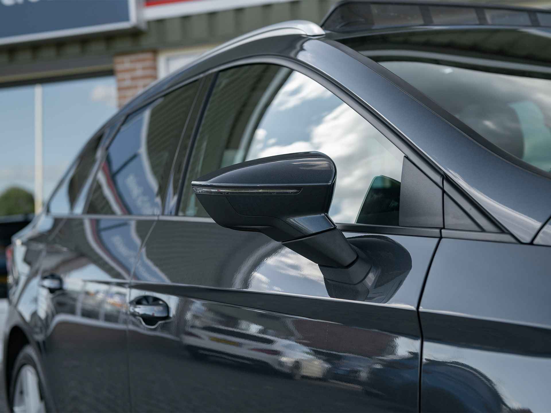 SEAT León ST 1.0 TSI FR Ultimate Edition | ACC | Pano | Navi & Apple Carplay/Android Auto | Beats Audio | Virtual Cockpit | Trekhaak | Keyless | Achteruitrijcamera | Spiegels el. inklapbaar | Stoelverwarming - 25/59