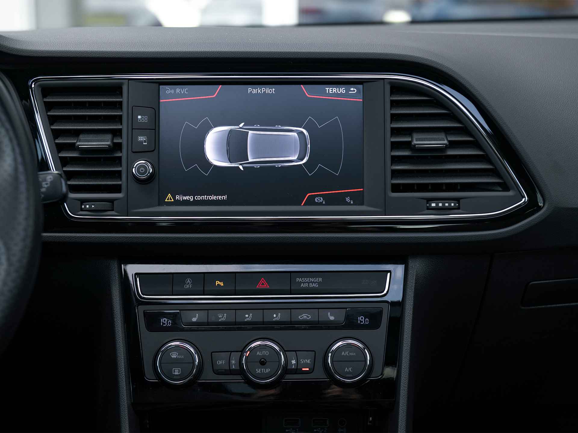 SEAT León ST 1.0 TSI FR Ultimate Edition | ACC | Pano | Navi & Apple Carplay/Android Auto | Beats Audio | Virtual Cockpit | Trekhaak | Keyless | Achteruitrijcamera | Spiegels el. inklapbaar | Stoelverwarming - 32/59