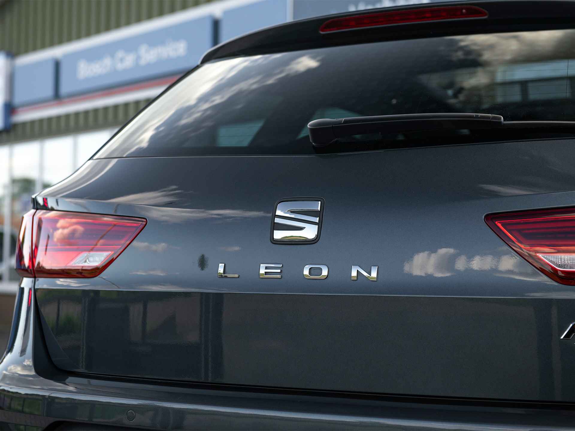SEAT León ST 1.0 TSI FR Ultimate Edition | ACC | Pano | Navi & Apple Carplay/Android Auto | Beats Audio | Virtual Cockpit | Trekhaak | Keyless | Achteruitrijcamera | Spiegels el. inklapbaar | Stoelverwarming - 37/59